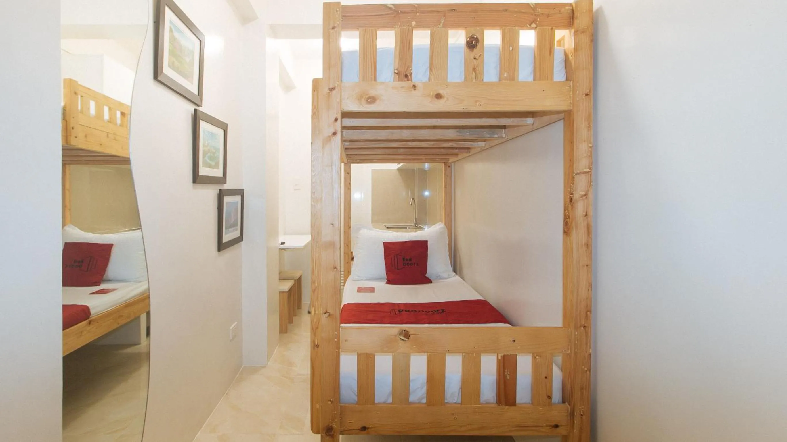 Bedroom, Bed in RedDoorz at Delorian Residences