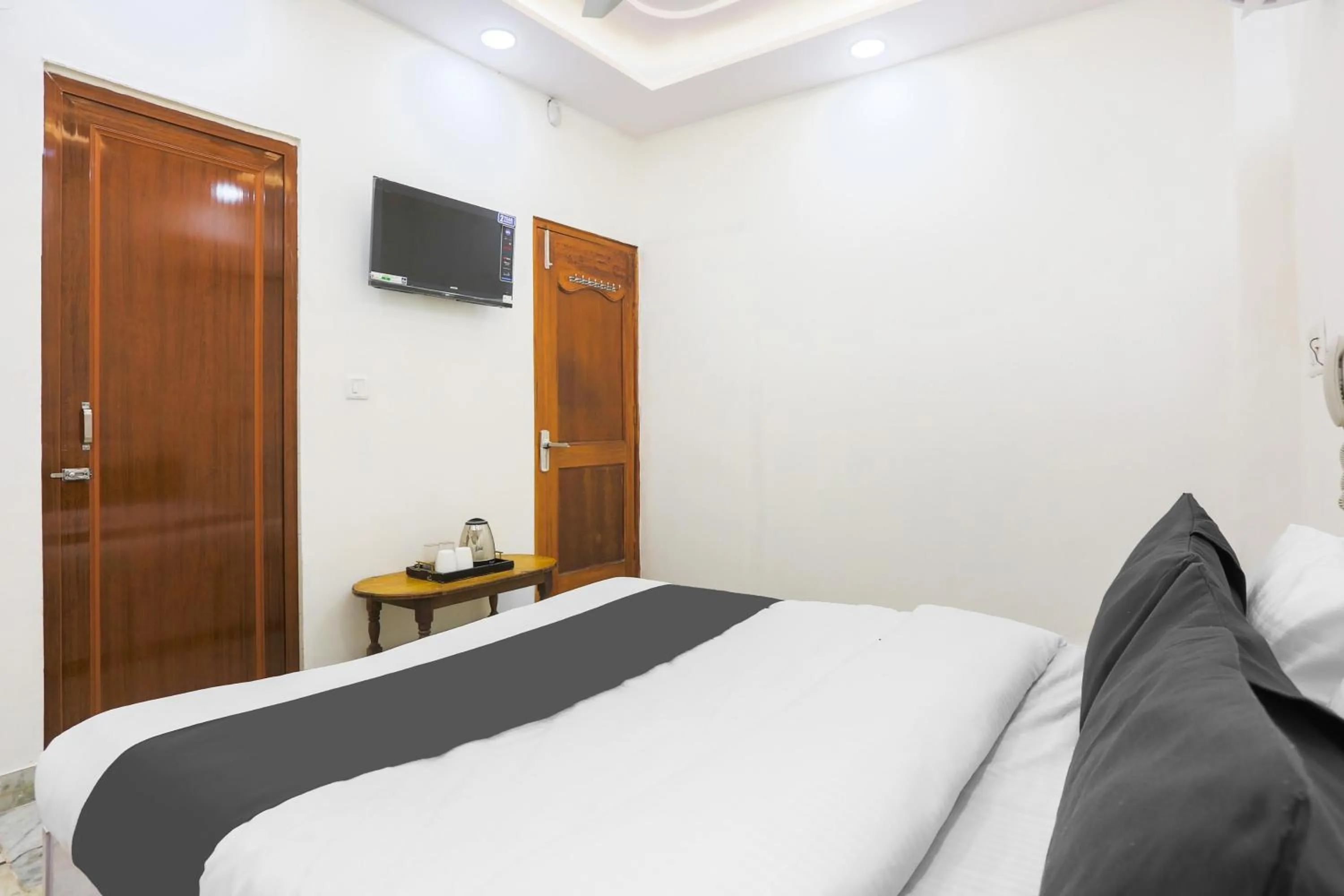 Bedroom in Hotel O Golden Key Rohini