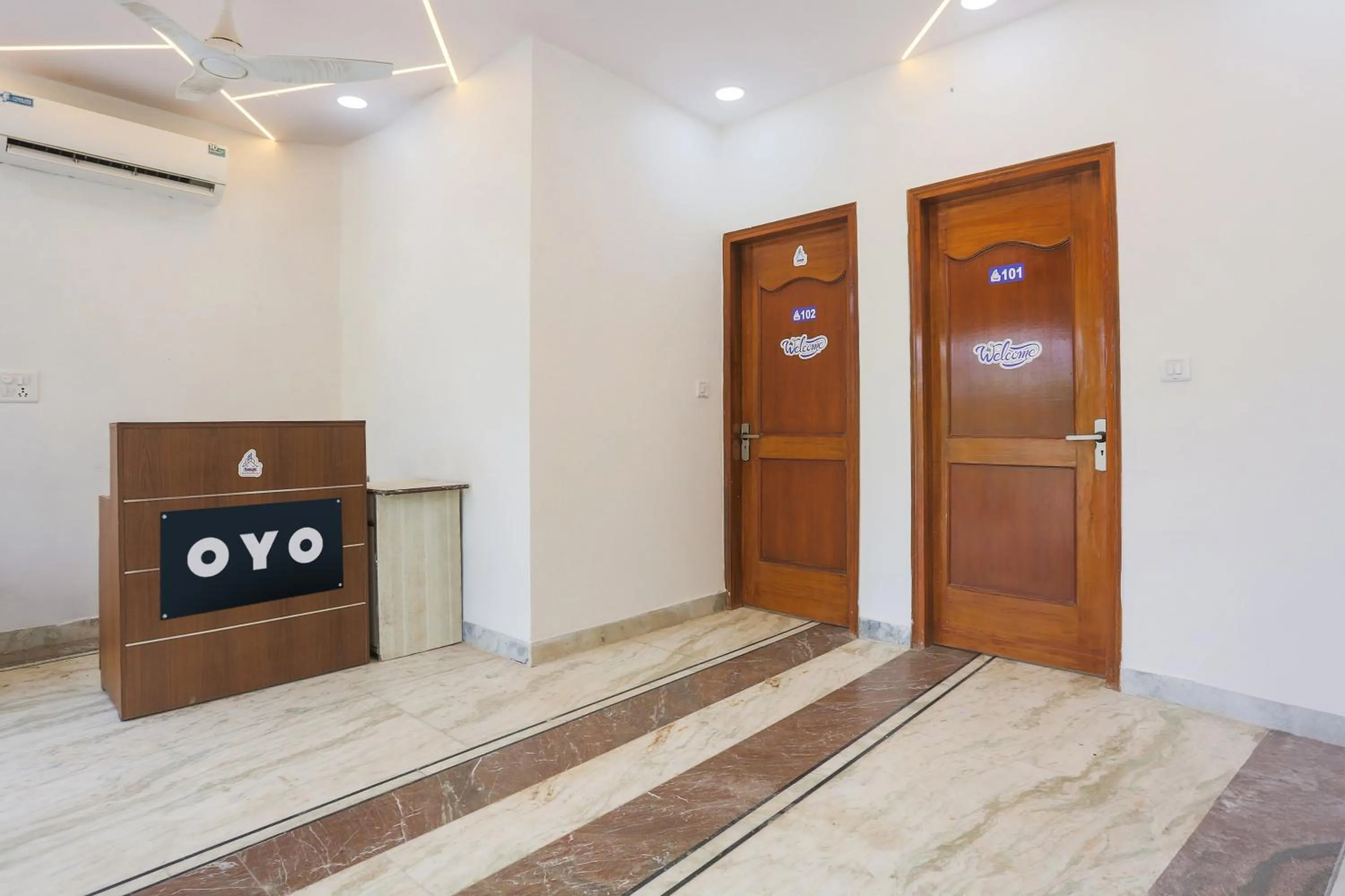 Lobby or reception in Hotel O Golden Key Rohini