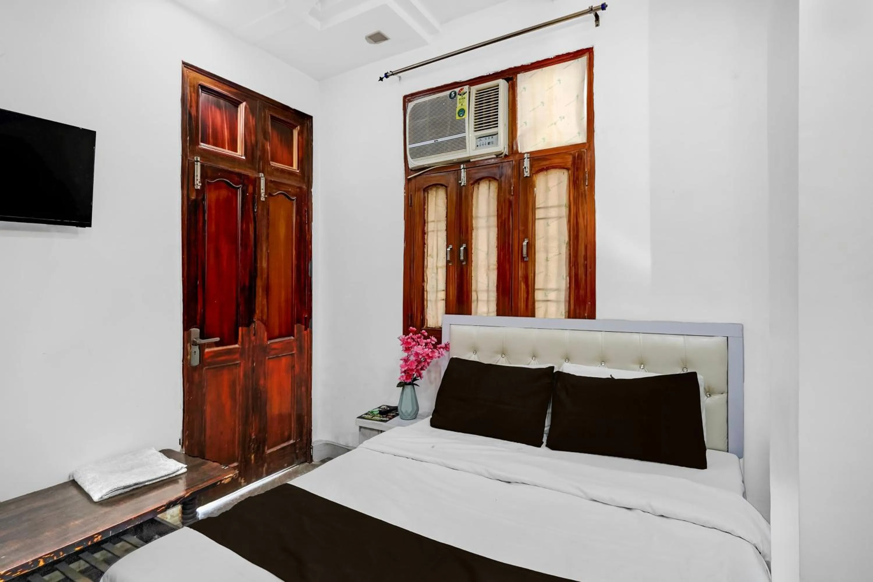 Bedroom, Bed in Hotel O Iskcon Temple Rohini Formerly Golden Key