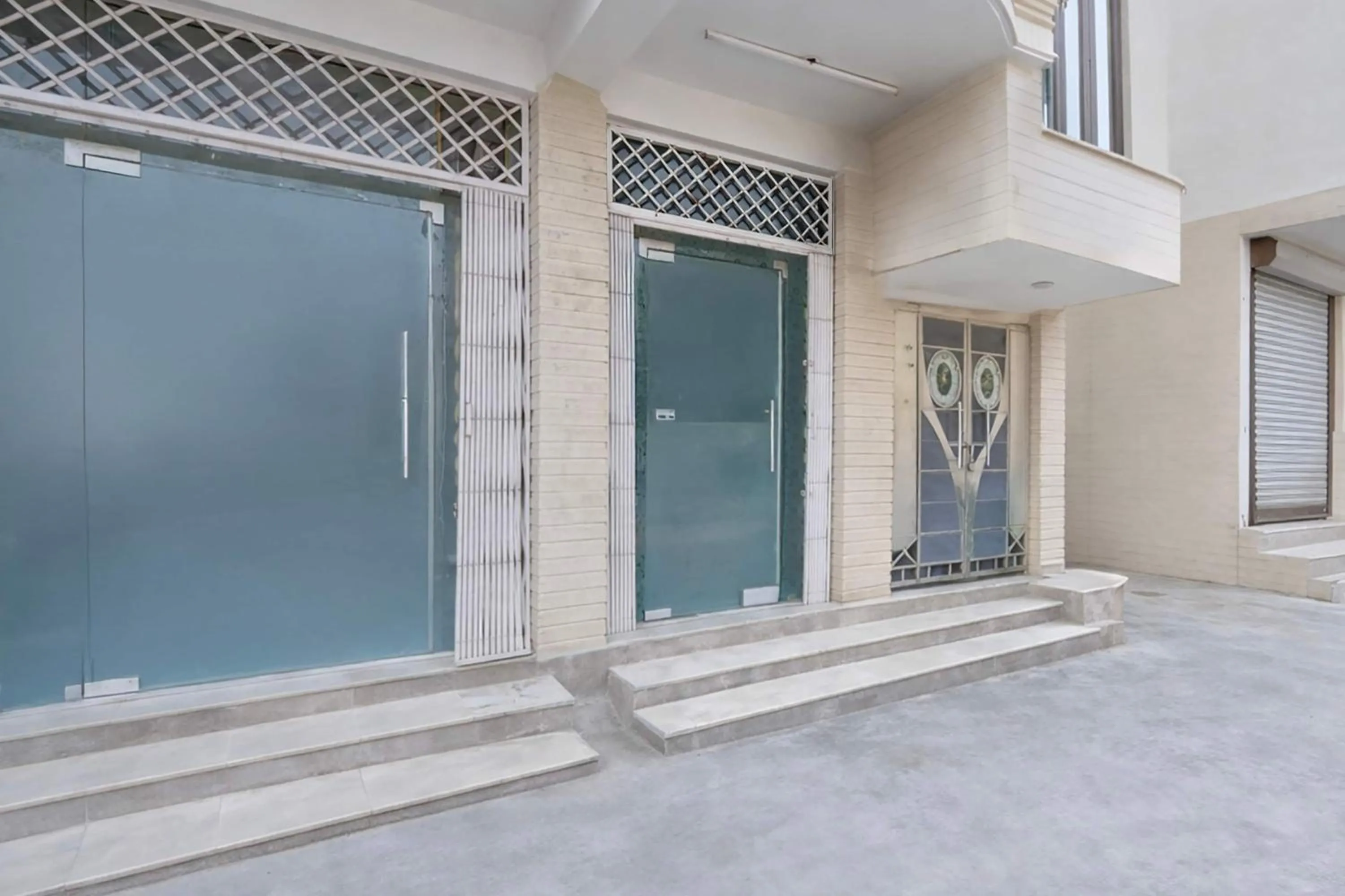 Facade/entrance in Super Hotel O Iskcon Temple Rohini Formerly Golden Key