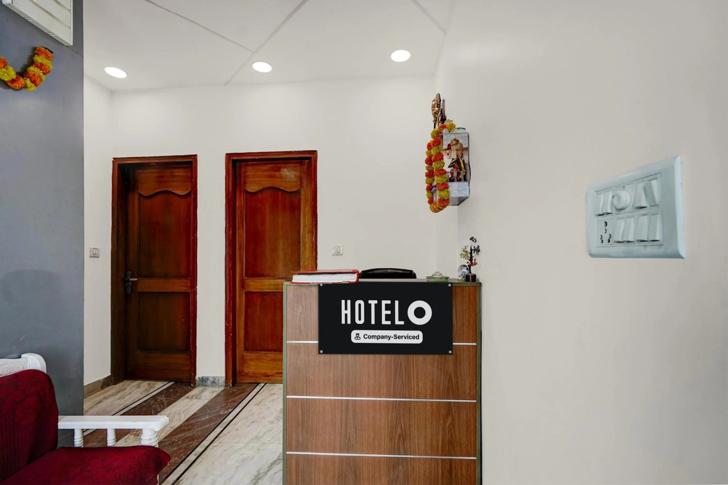 Lobby or reception in Super Hotel O Iskcon Temple Rohini Formerly Golden Key