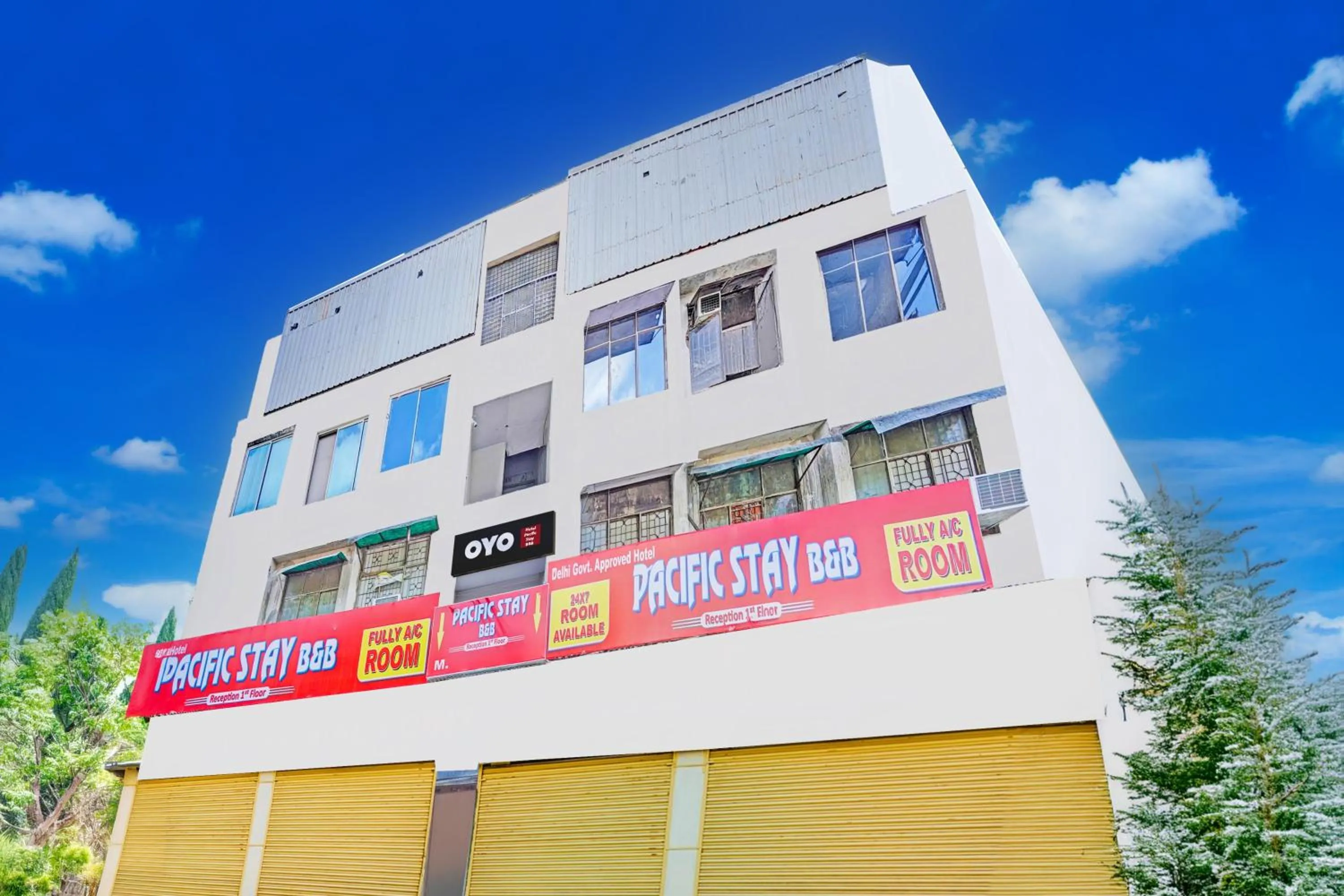 Facade/entrance in Super Hotel O Pacific Stay