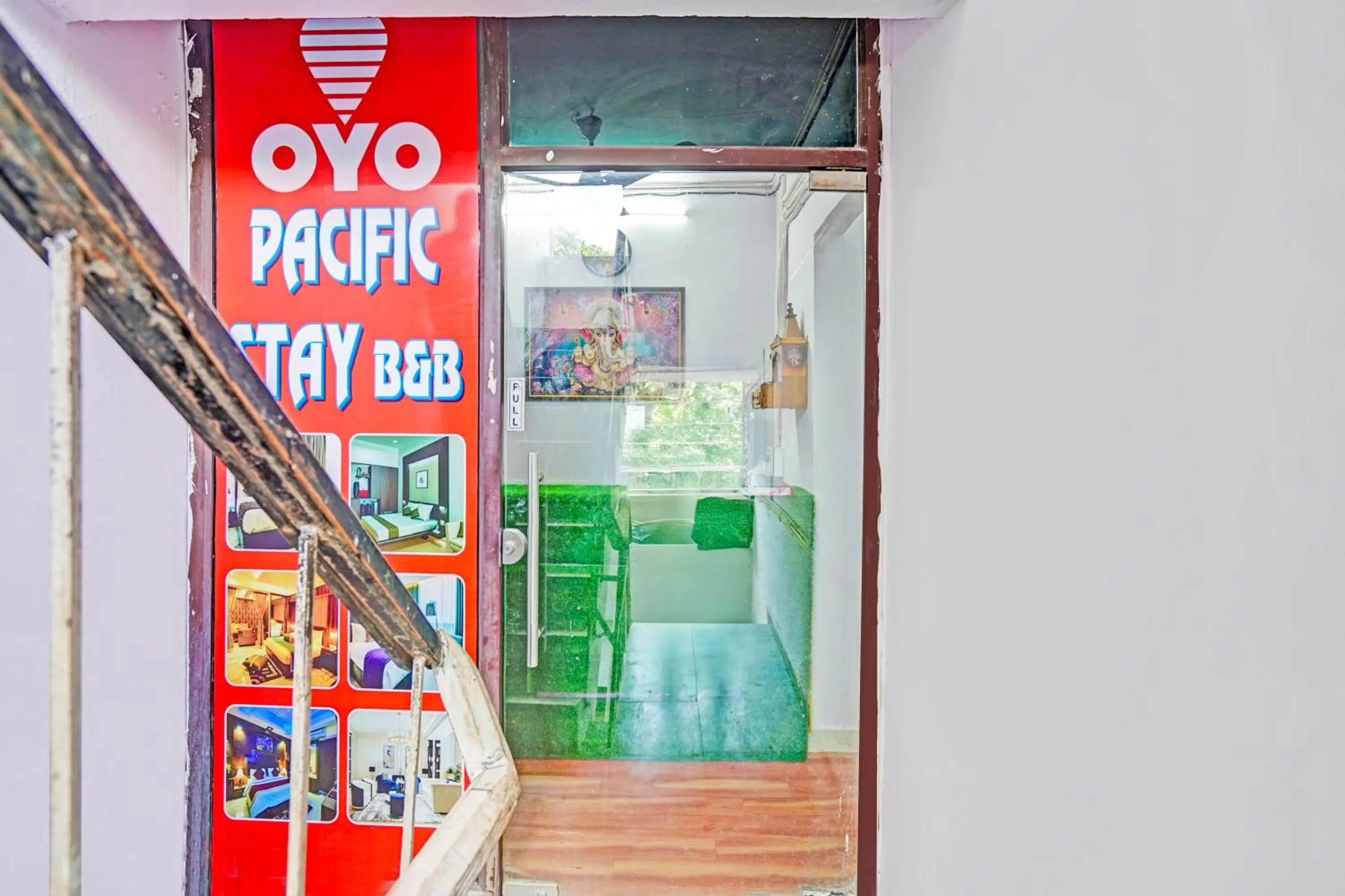 Facade/entrance in Super Hotel O Pacific Stay