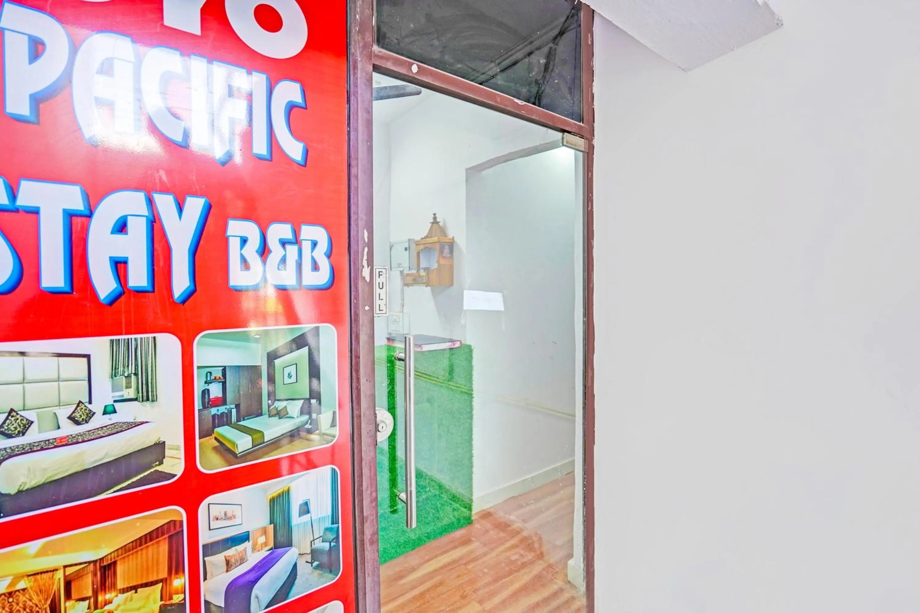 Facade/entrance in Super Hotel O Pacific Stay