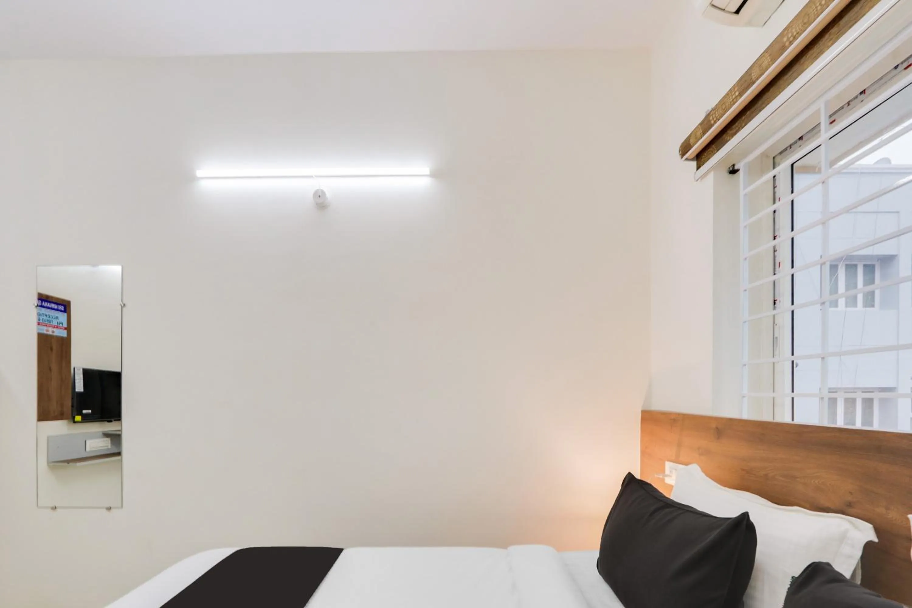 Bedroom, Bed in Super Townhouse Sri Nirvana Grand