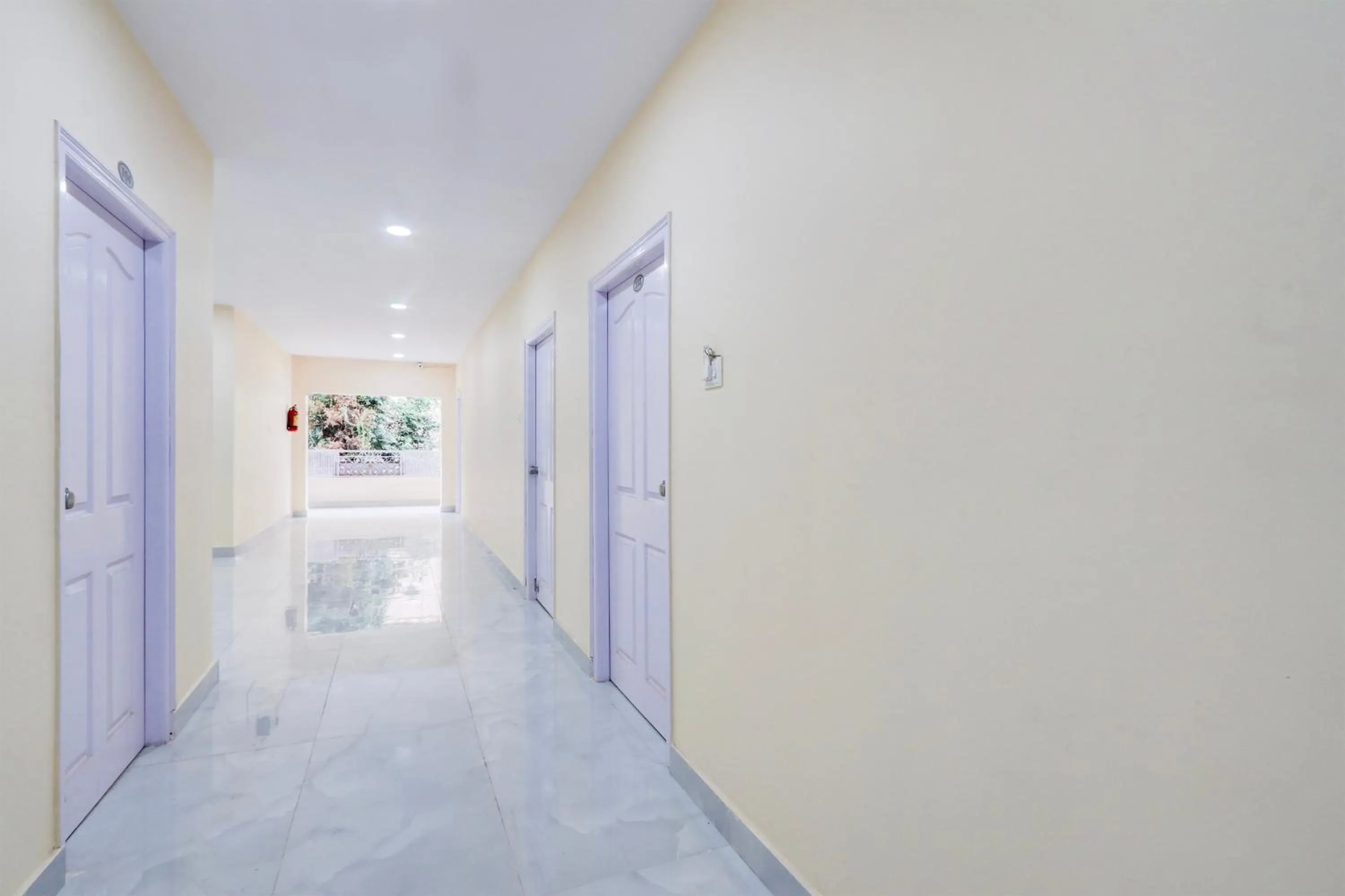 Lobby or reception in Hotel O Ss ome inn ultra luxury rooms