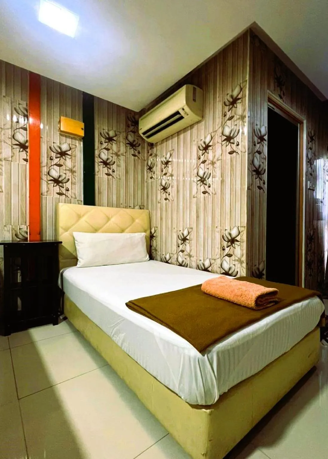 Bed in Seri Rawang Hotel