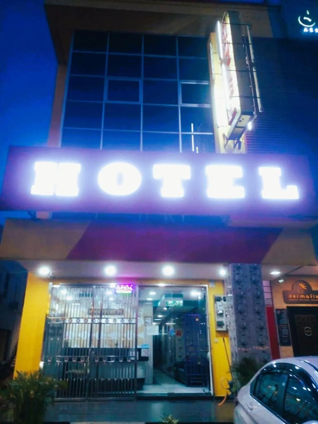 Property building in Seri Rawang Hotel