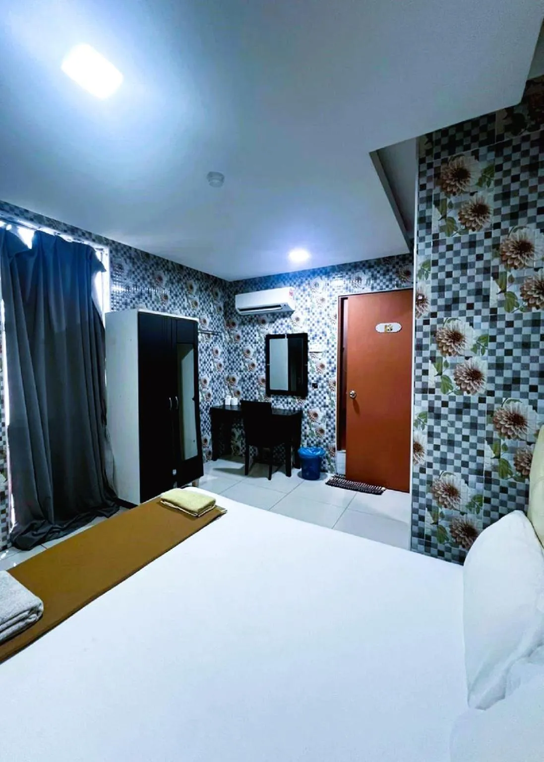 Bed in Seri Rawang Hotel