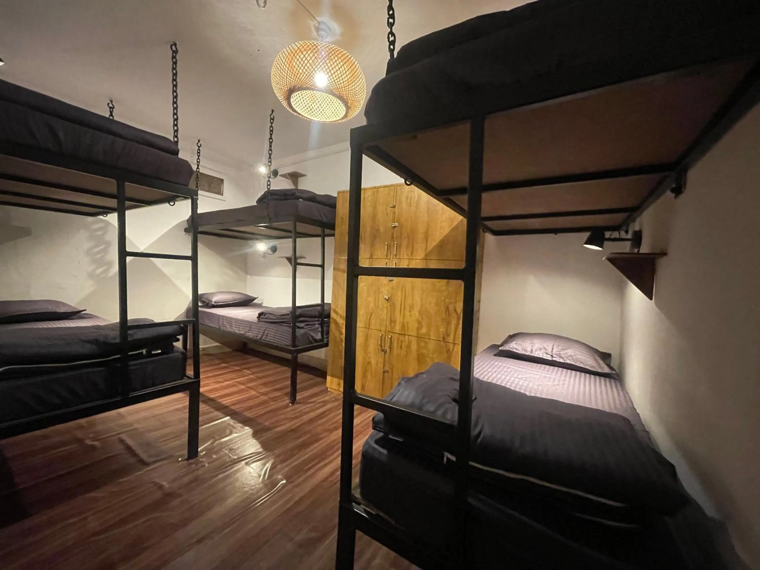Photo of the whole room, Bed in Riversong Bliss