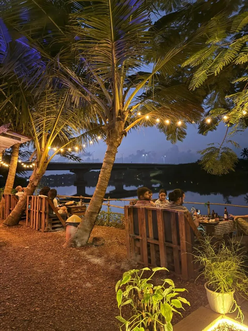 Restaurant/places to eat in Riversong Bliss