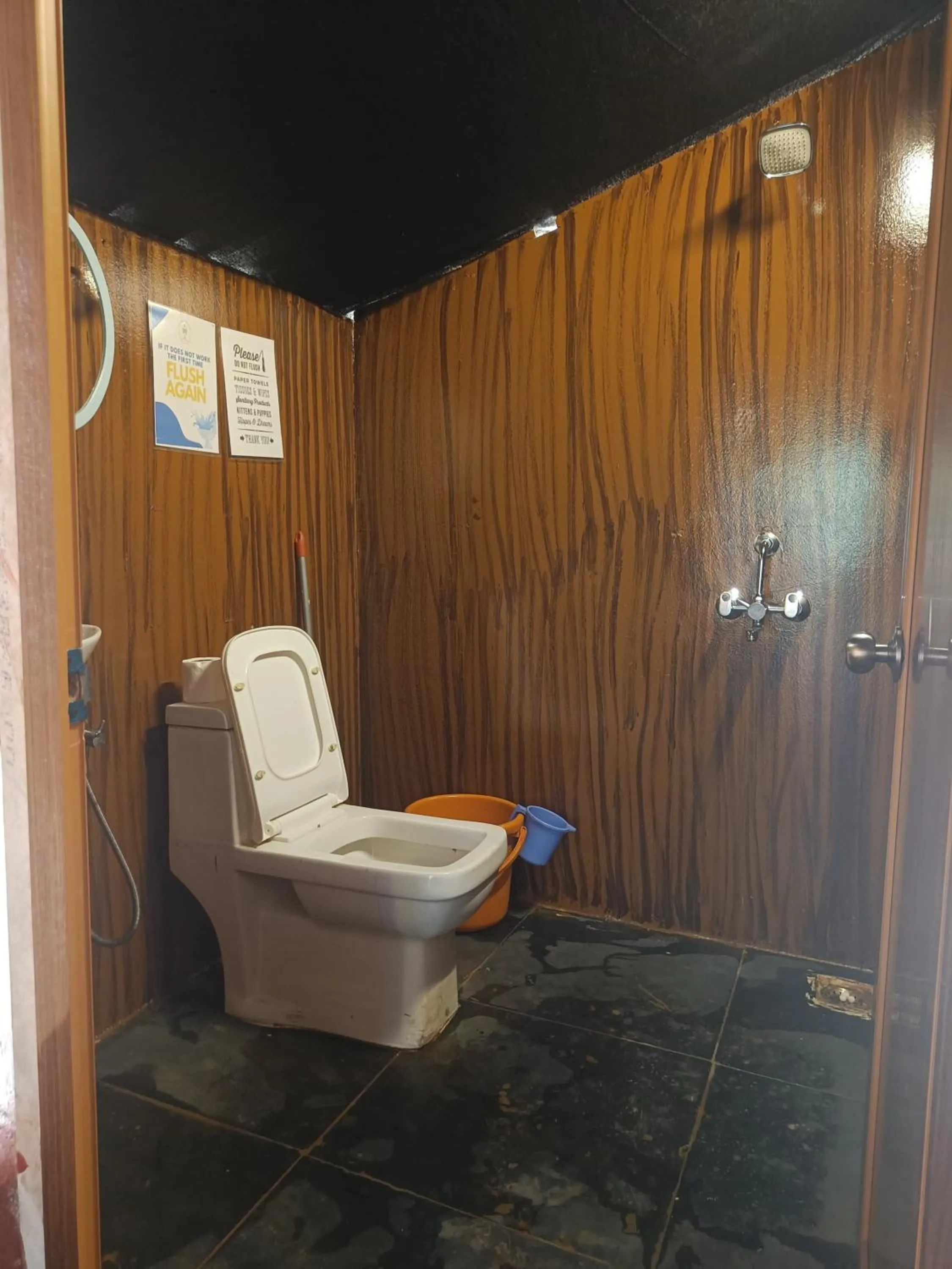 Shower in Riversong Bliss