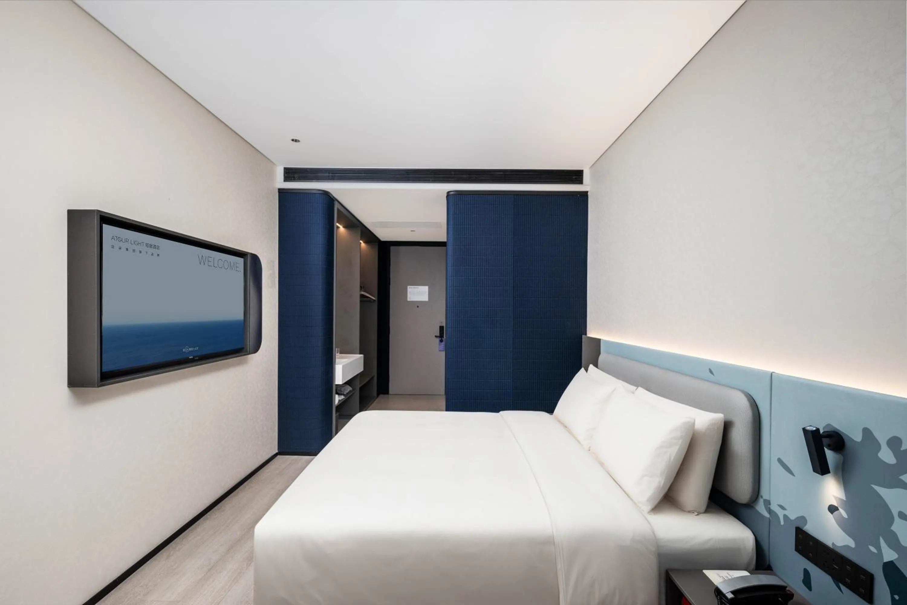 Bed in Atour Light Hotel Shenzhen Nanshan Science and Technology Park Changyuan