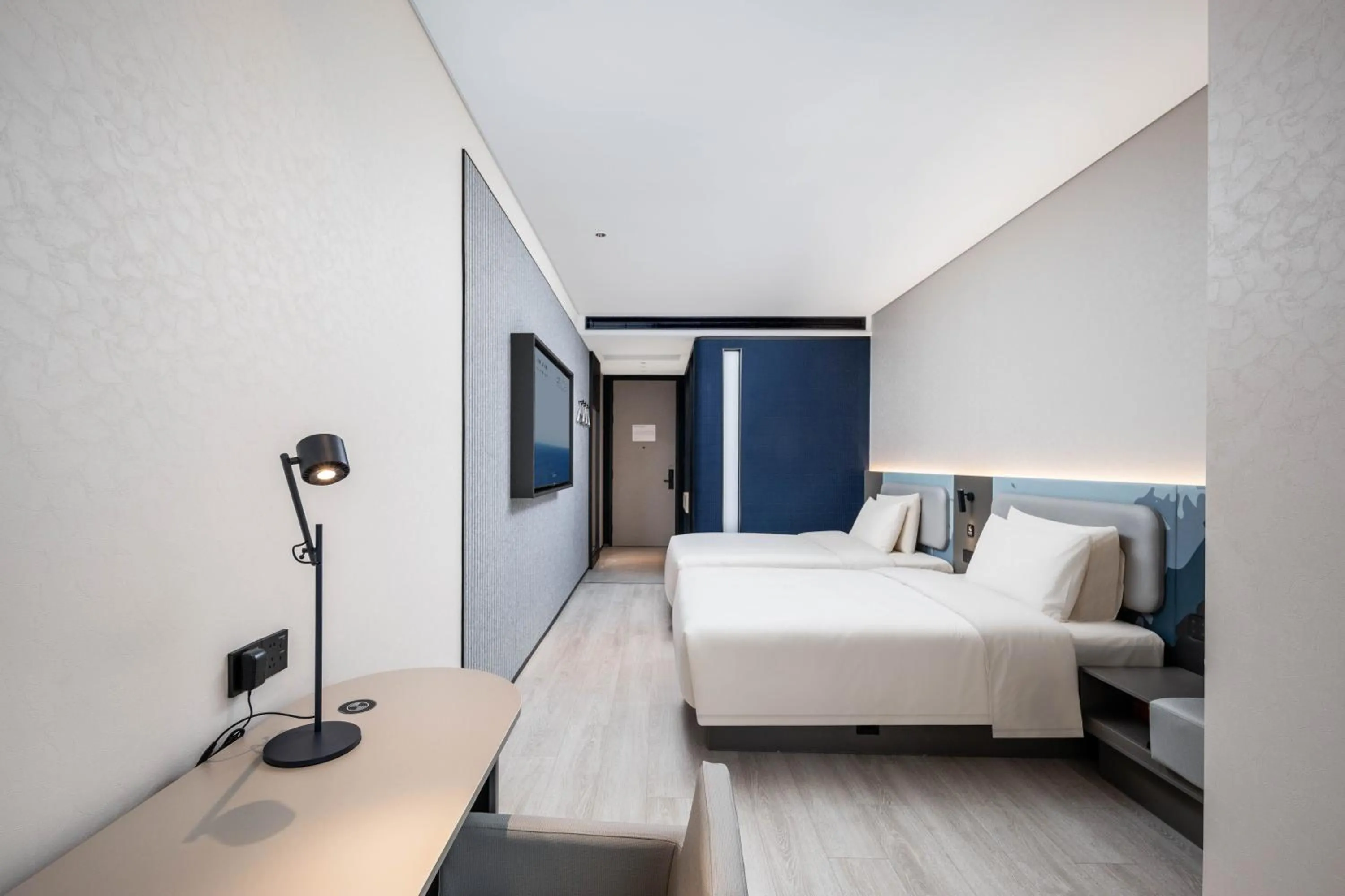 Bed in Atour Light Hotel Shenzhen Nanshan Science and Technology Park Changyuan