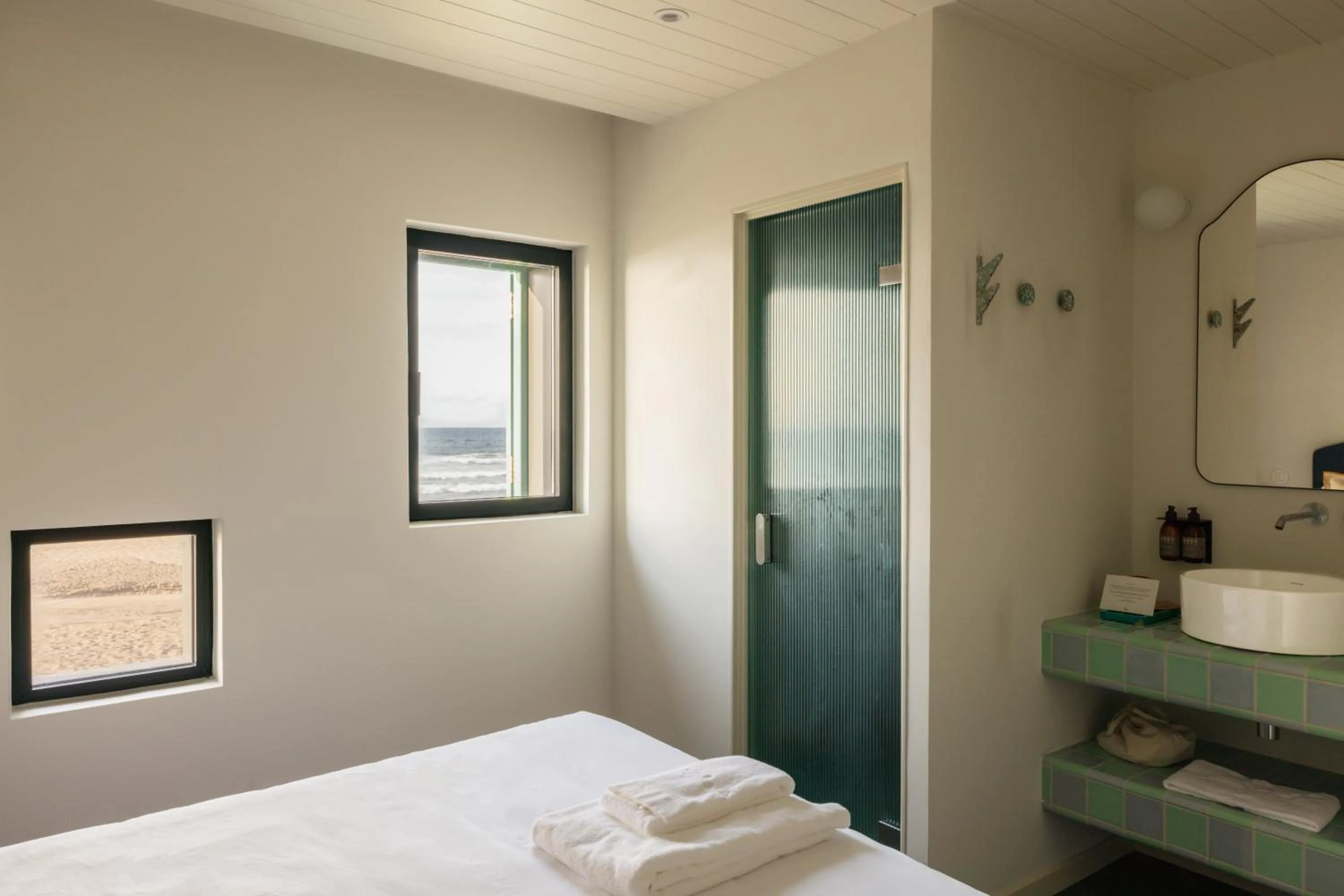 Bathroom, Bed in Moinho da Areia - Boutique Hotel in Azores