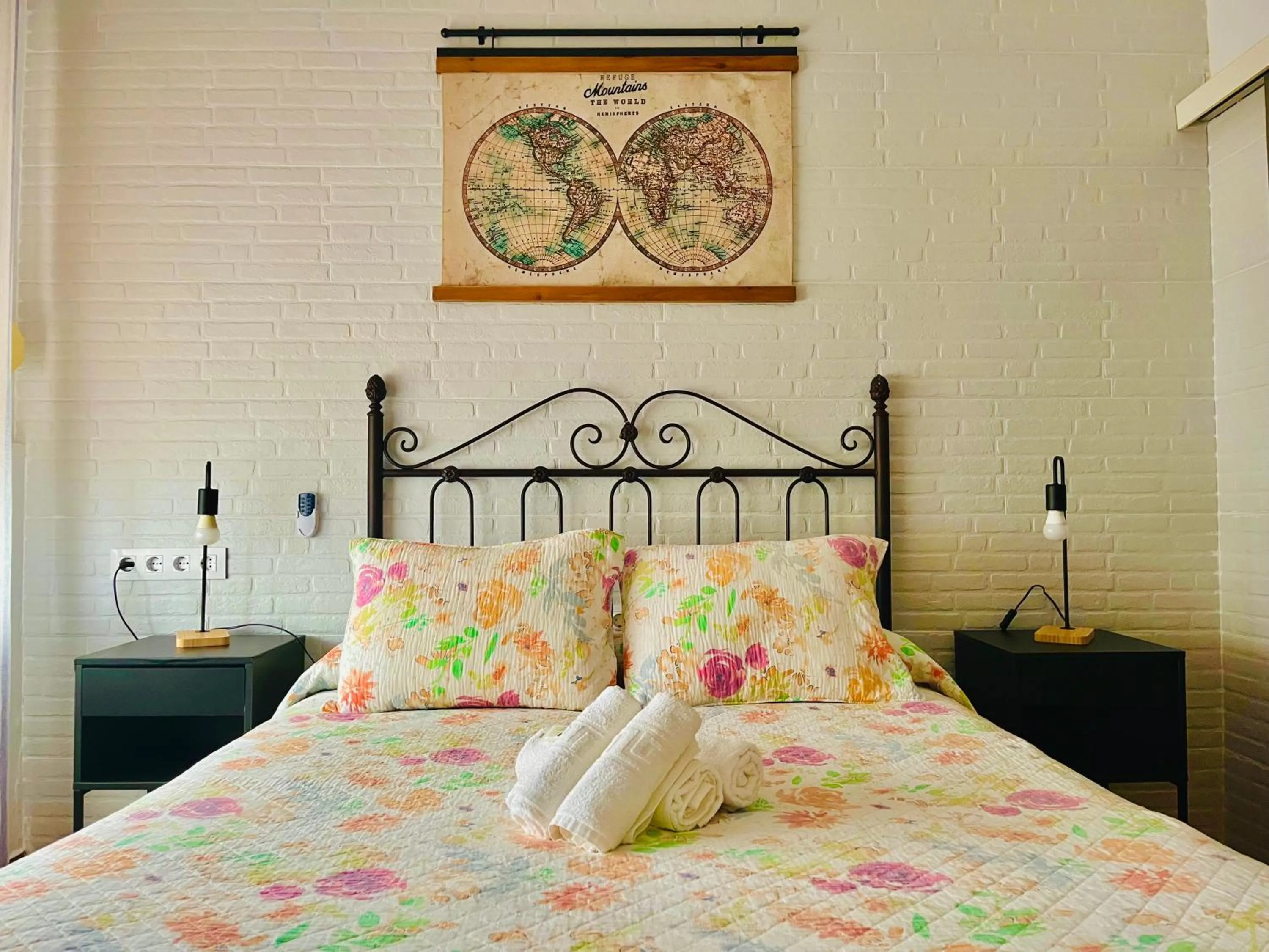 Photo of the whole room, Bed in Hostal El Faro