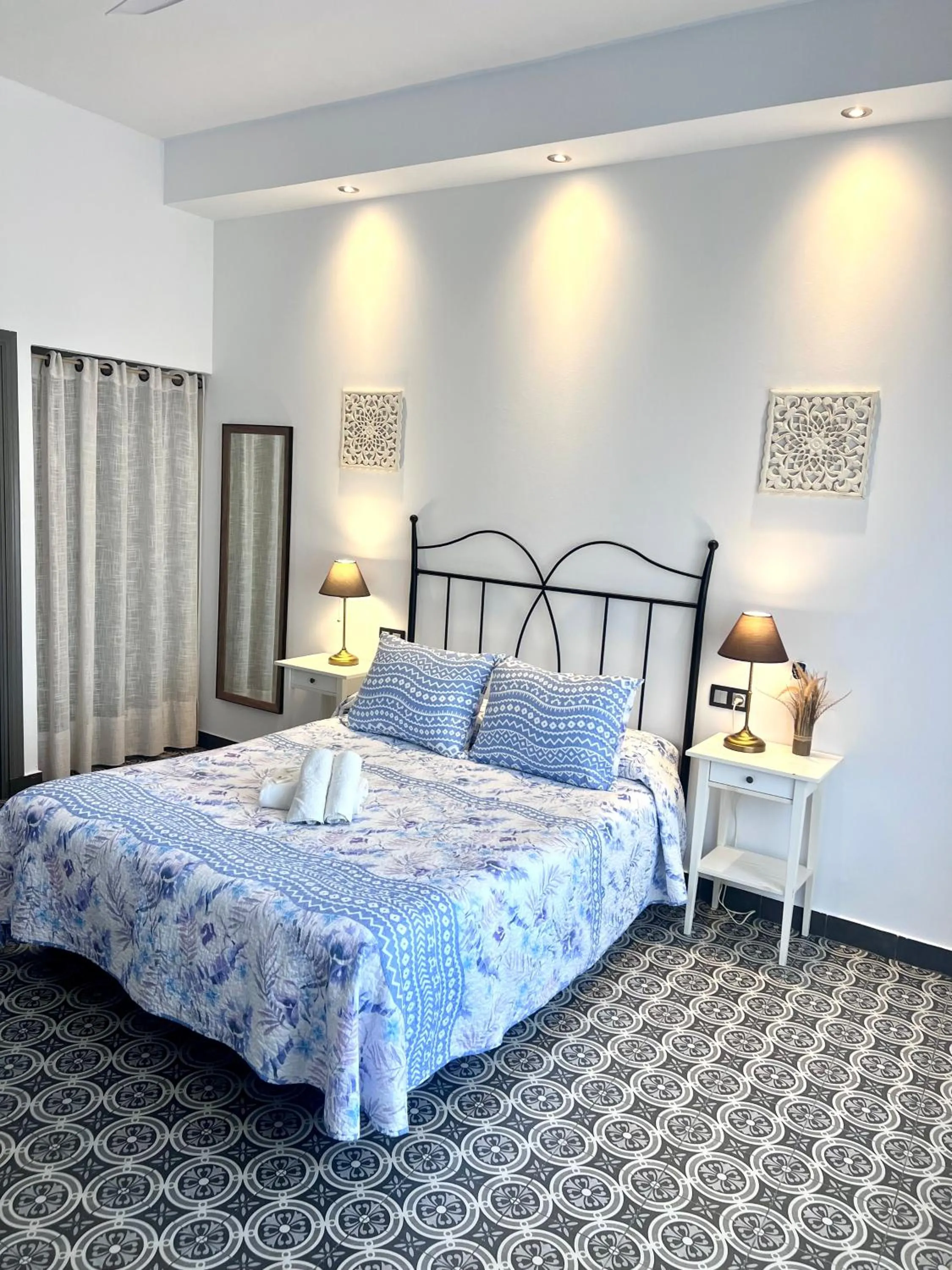 Photo of the whole room, Bed in Hostal El Faro
