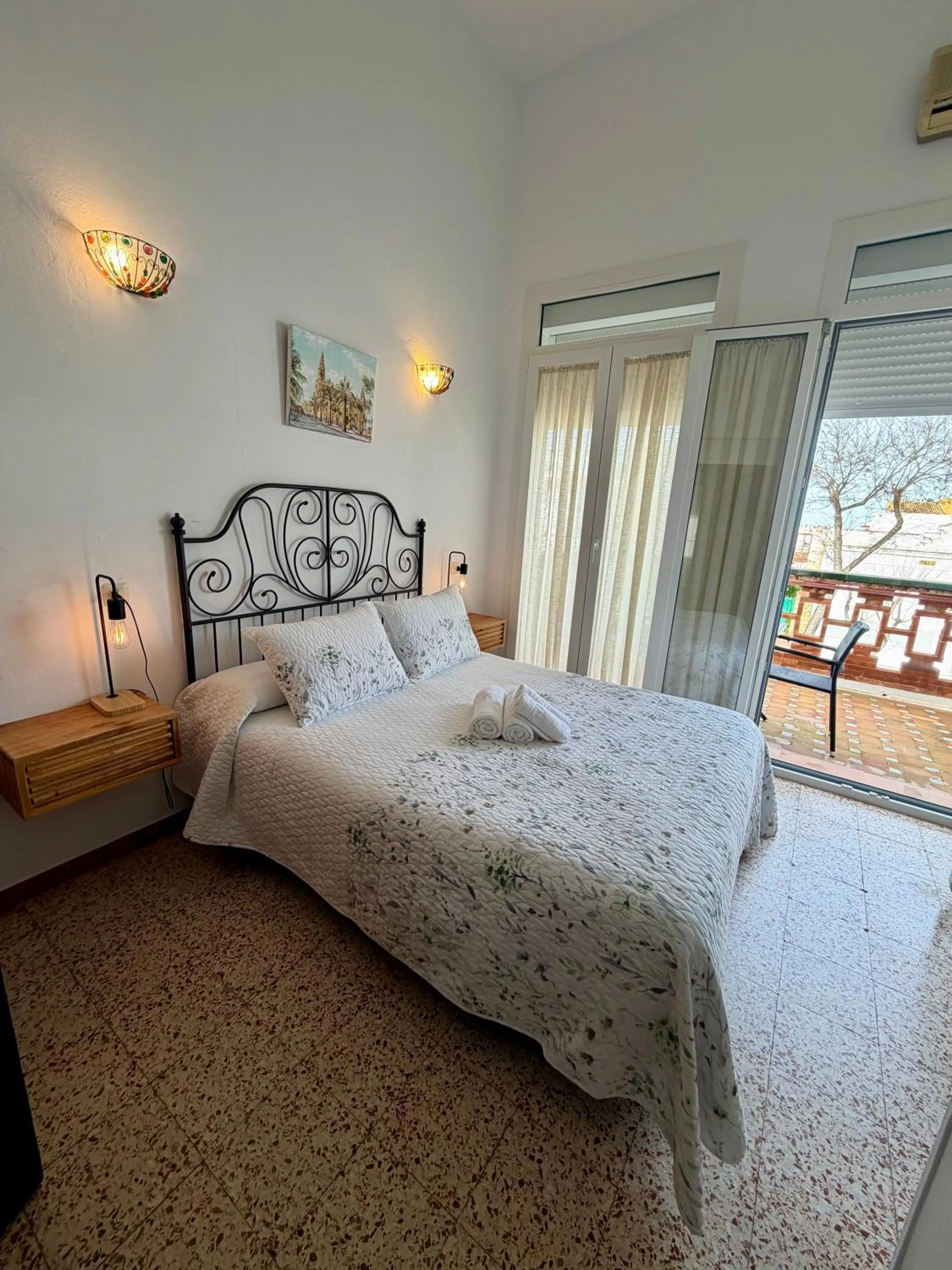 Bed in Hostal El Faro