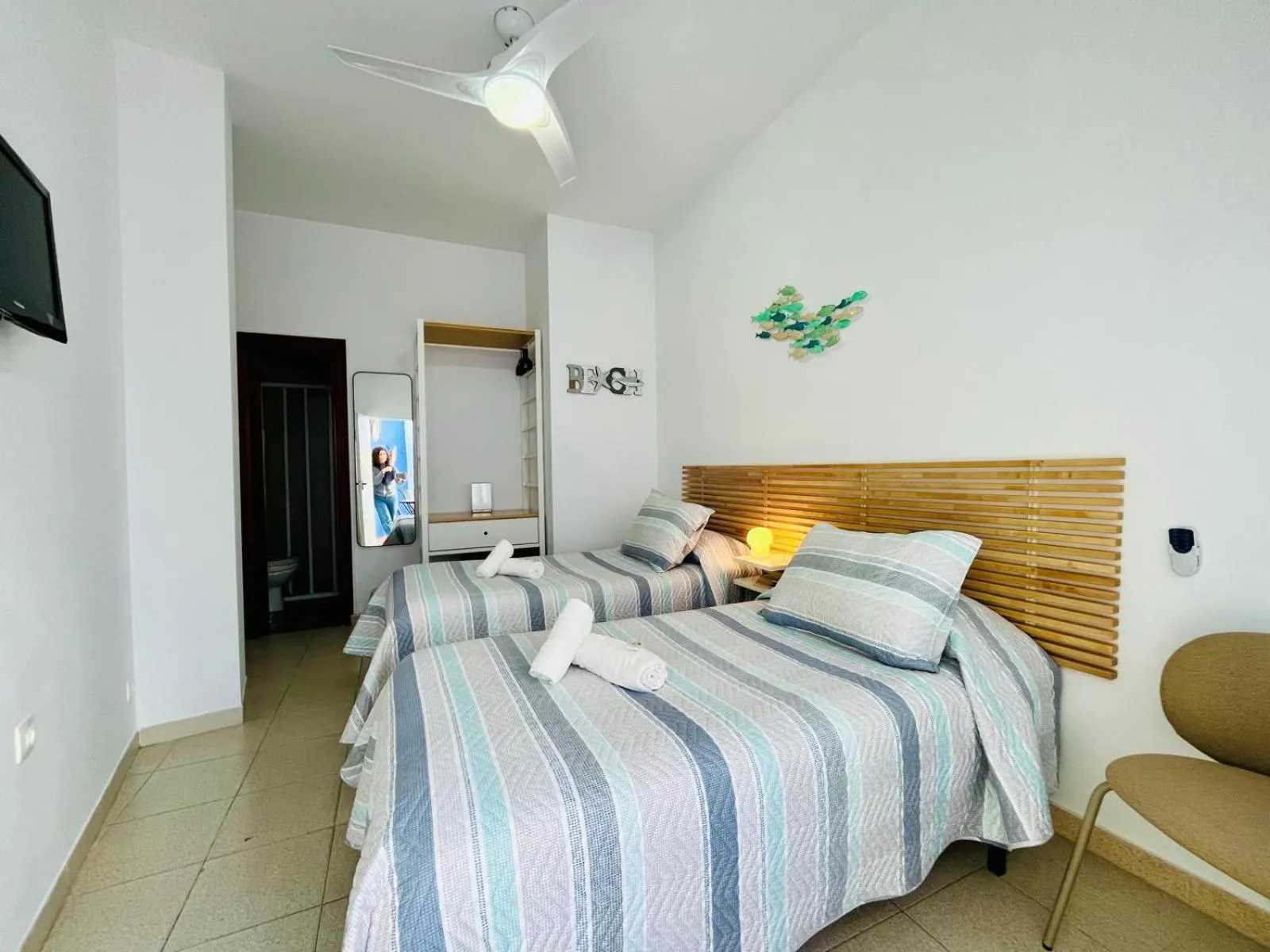 Photo of the whole room, Bed in Hostal El Faro