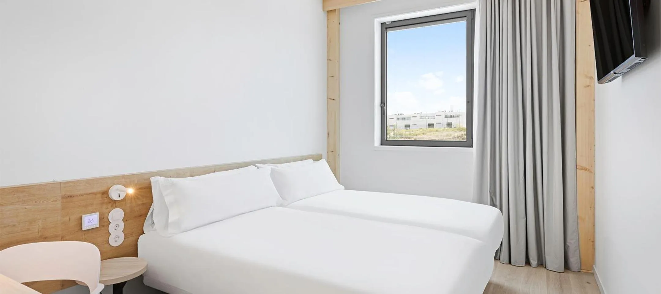 Bed in B&B HOTEL Madrid Tres Cantos