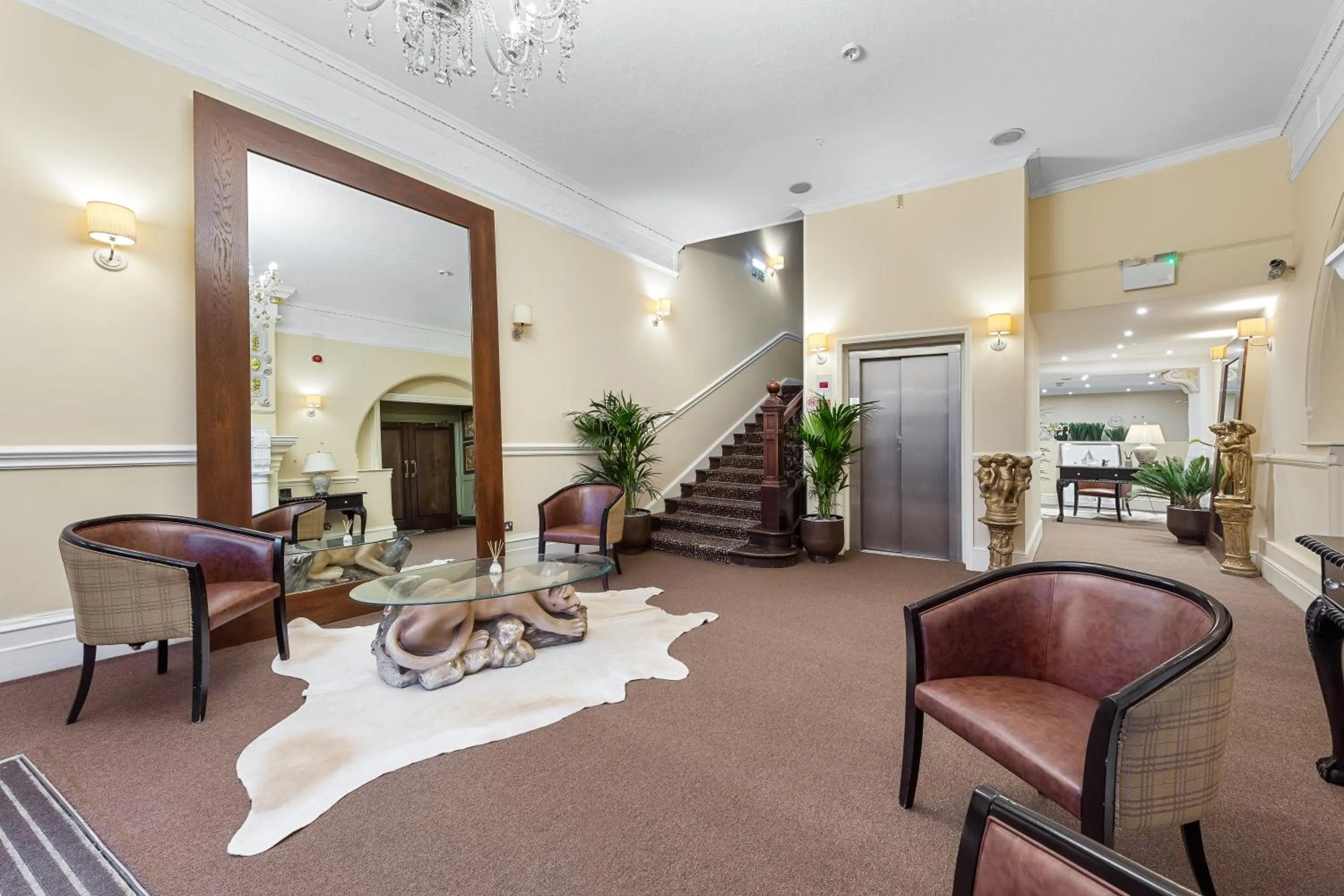 Seating area in Harte & Garter