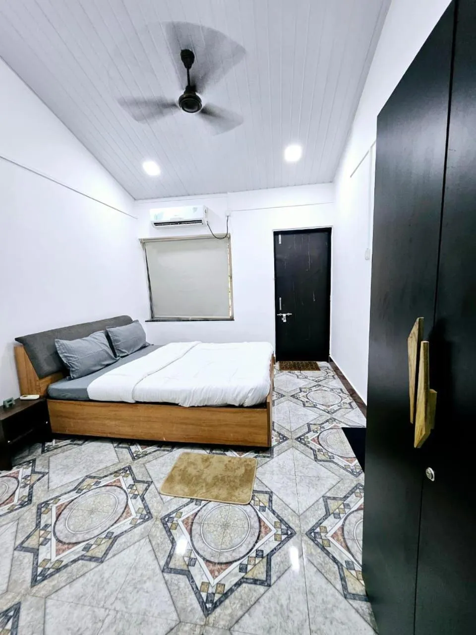 Bed in Don's Villa - Lonavala