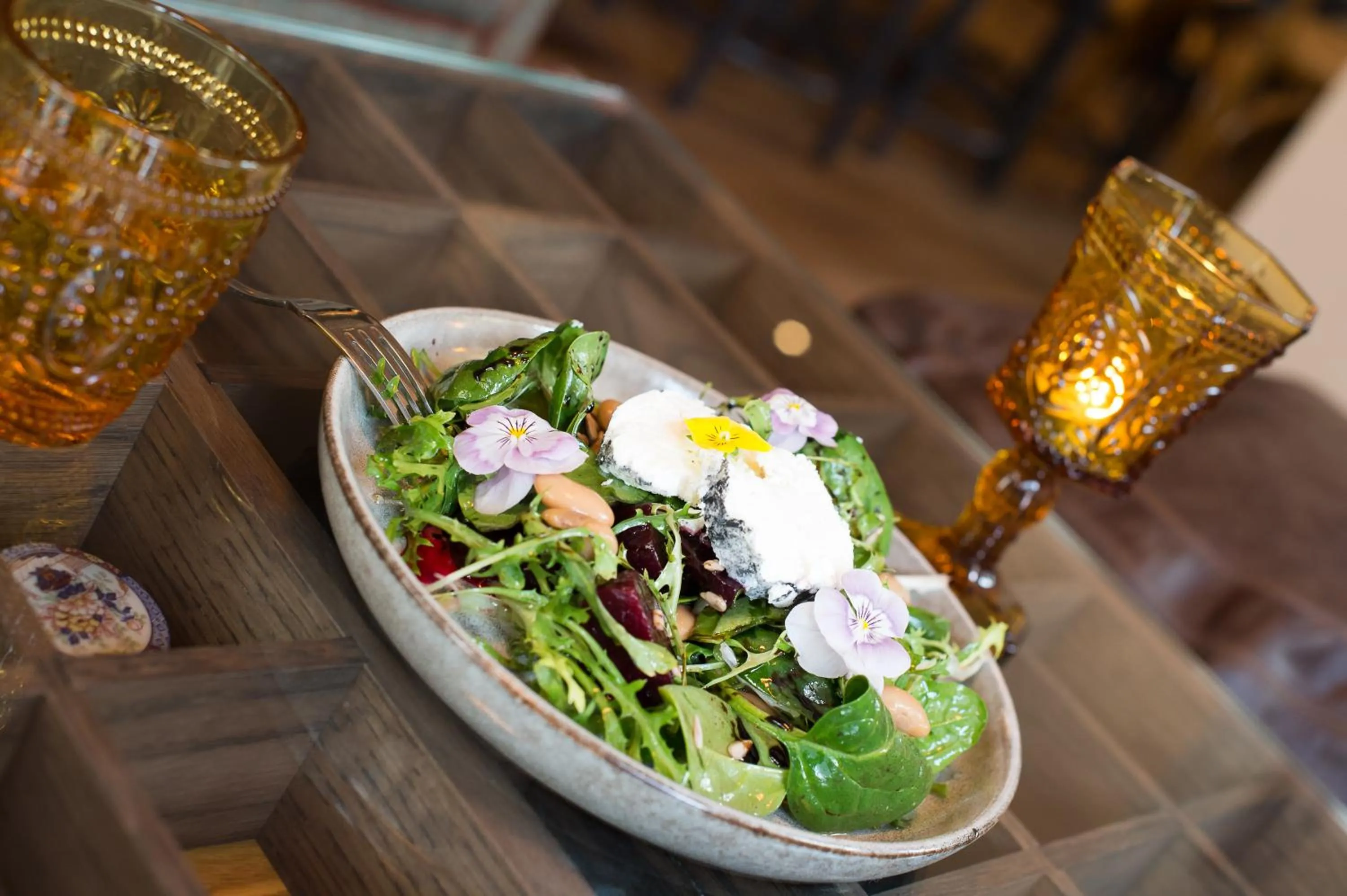 Food and drinks in Mercure Oxford Eastgate Hotel