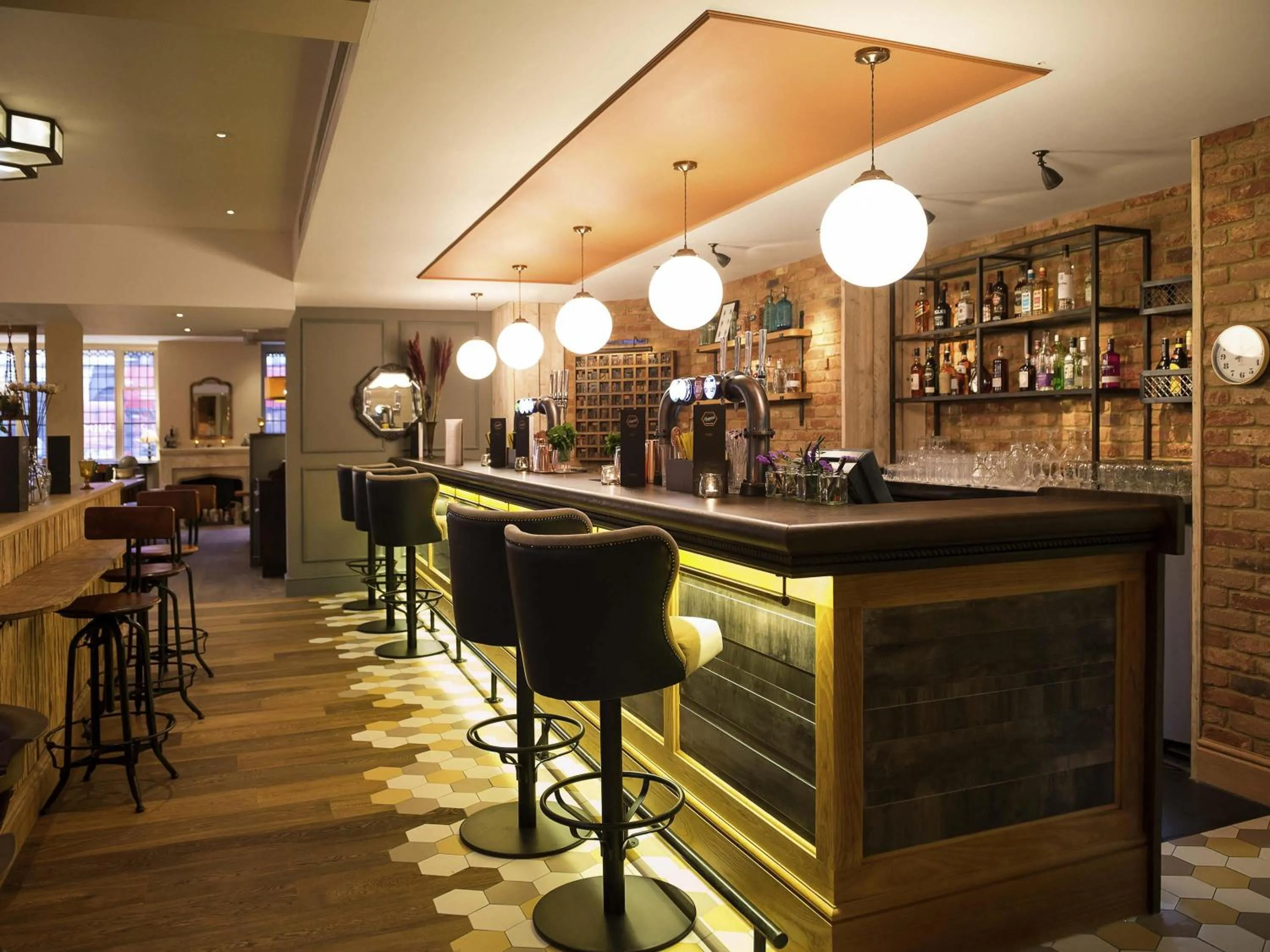 Restaurant/places to eat in Mercure Oxford Eastgate Hotel