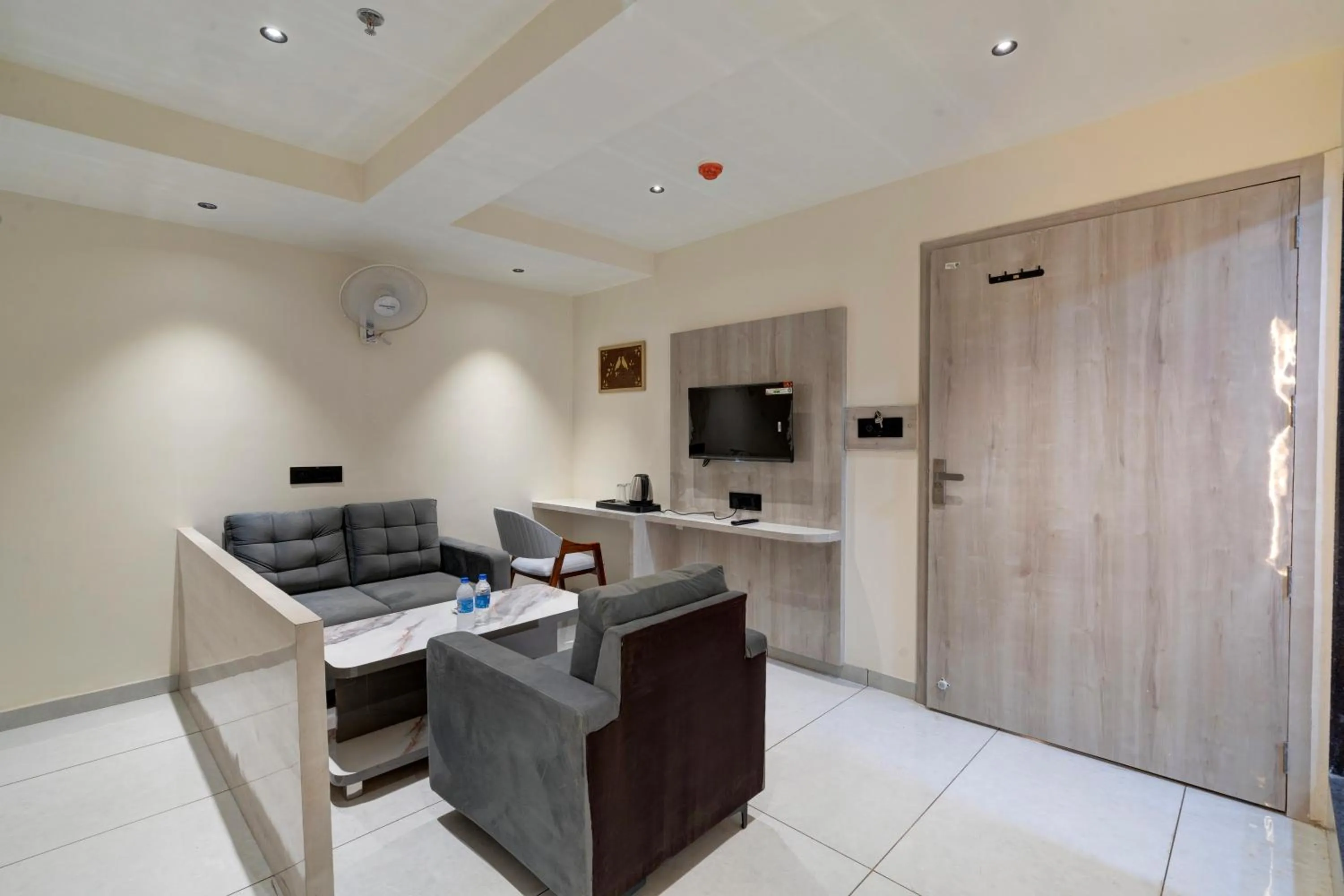 Hotel Shrimad Villa Gandhinagar