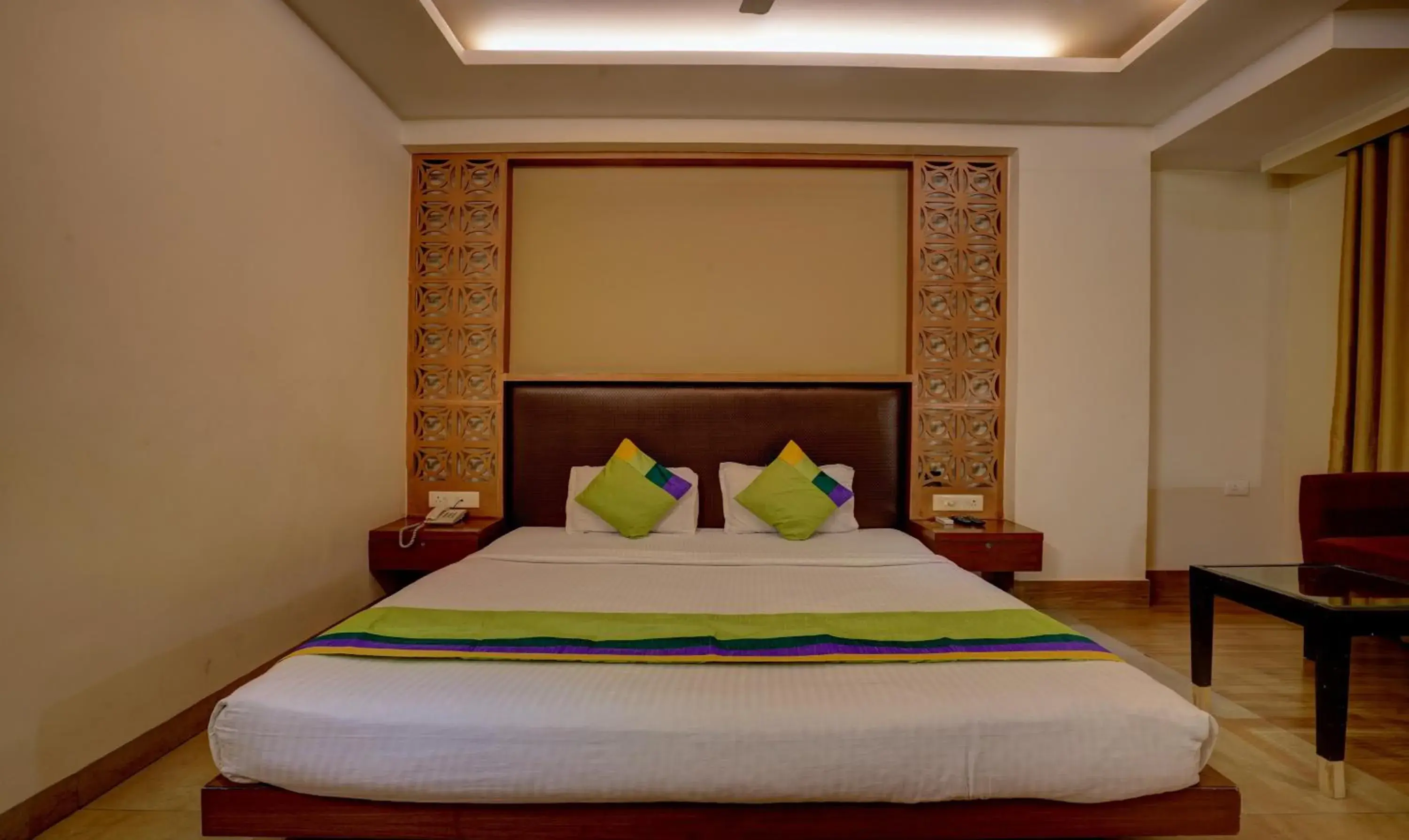 Bedroom, Bed in Treebo B&B Bedroom, Bed in Treebo B&B