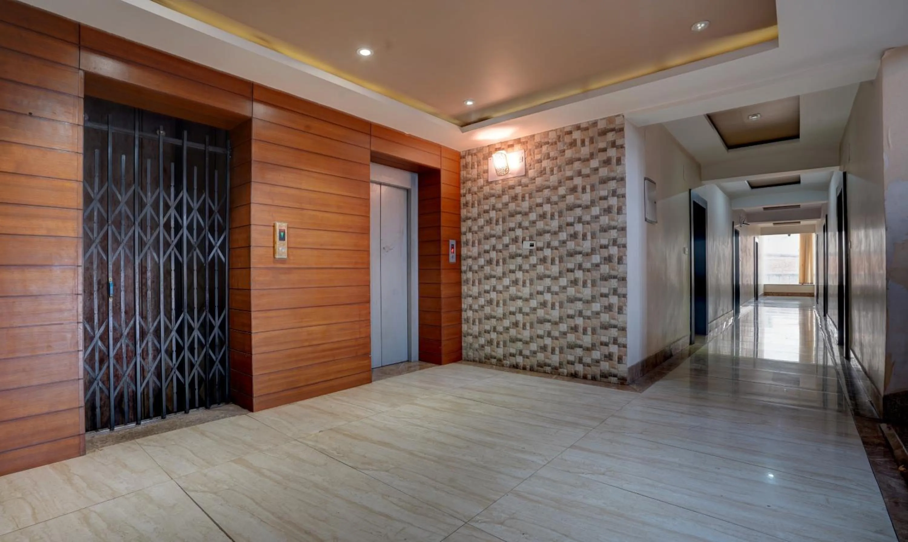 elevator in Treebo B&B