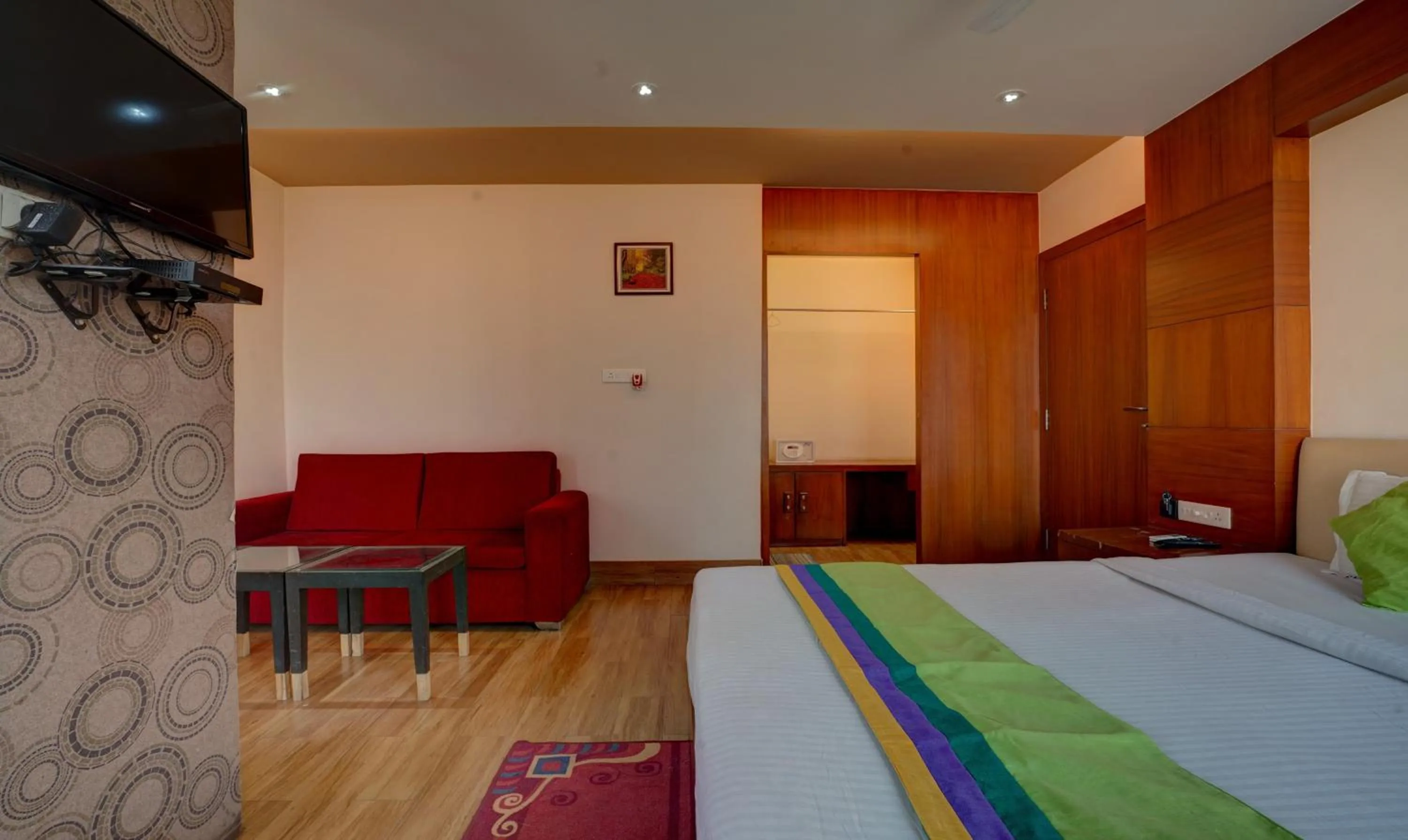 Bedroom, Bed in Treebo B&B