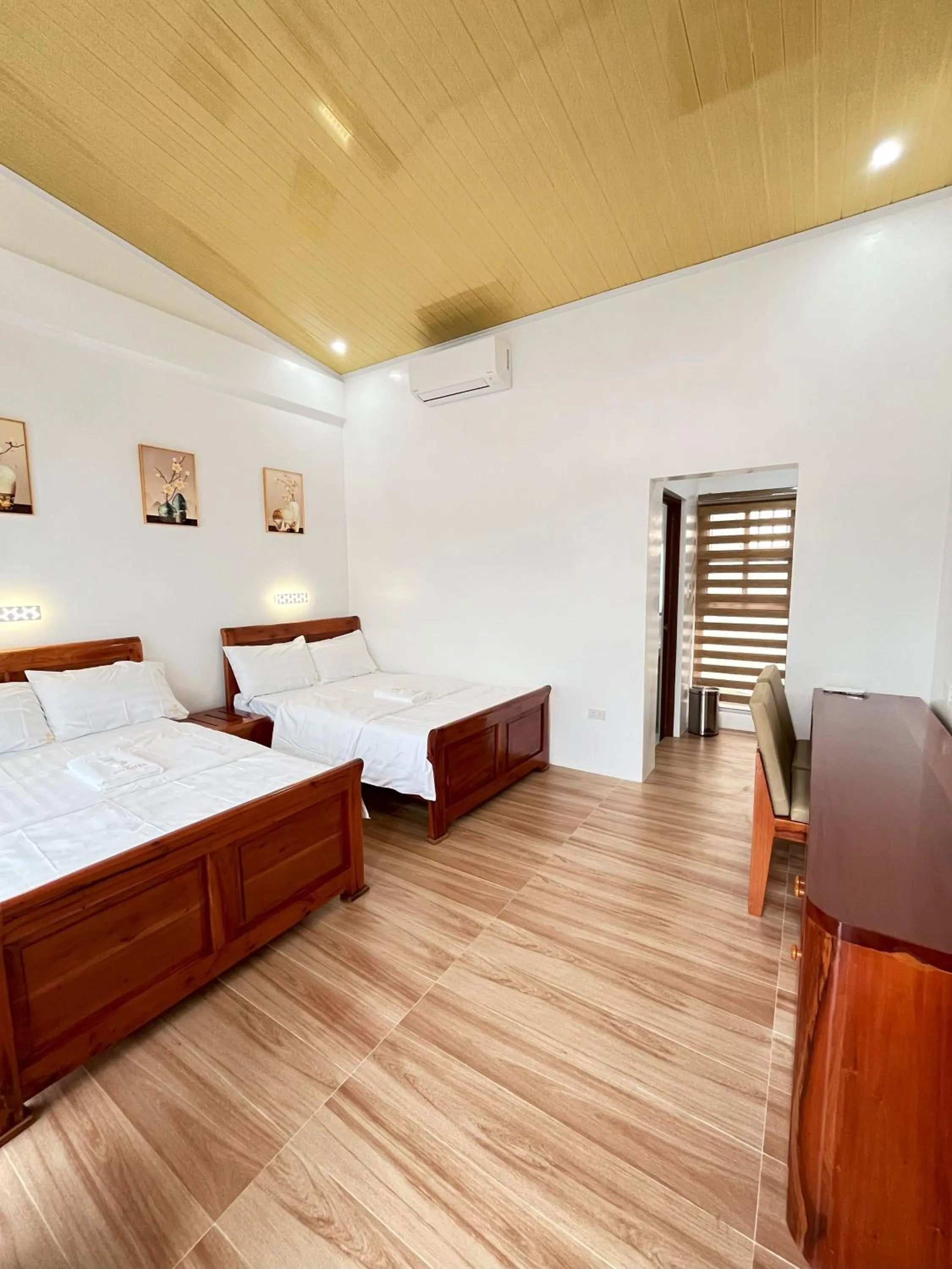 Bed in Villa Mercedes Private Resort