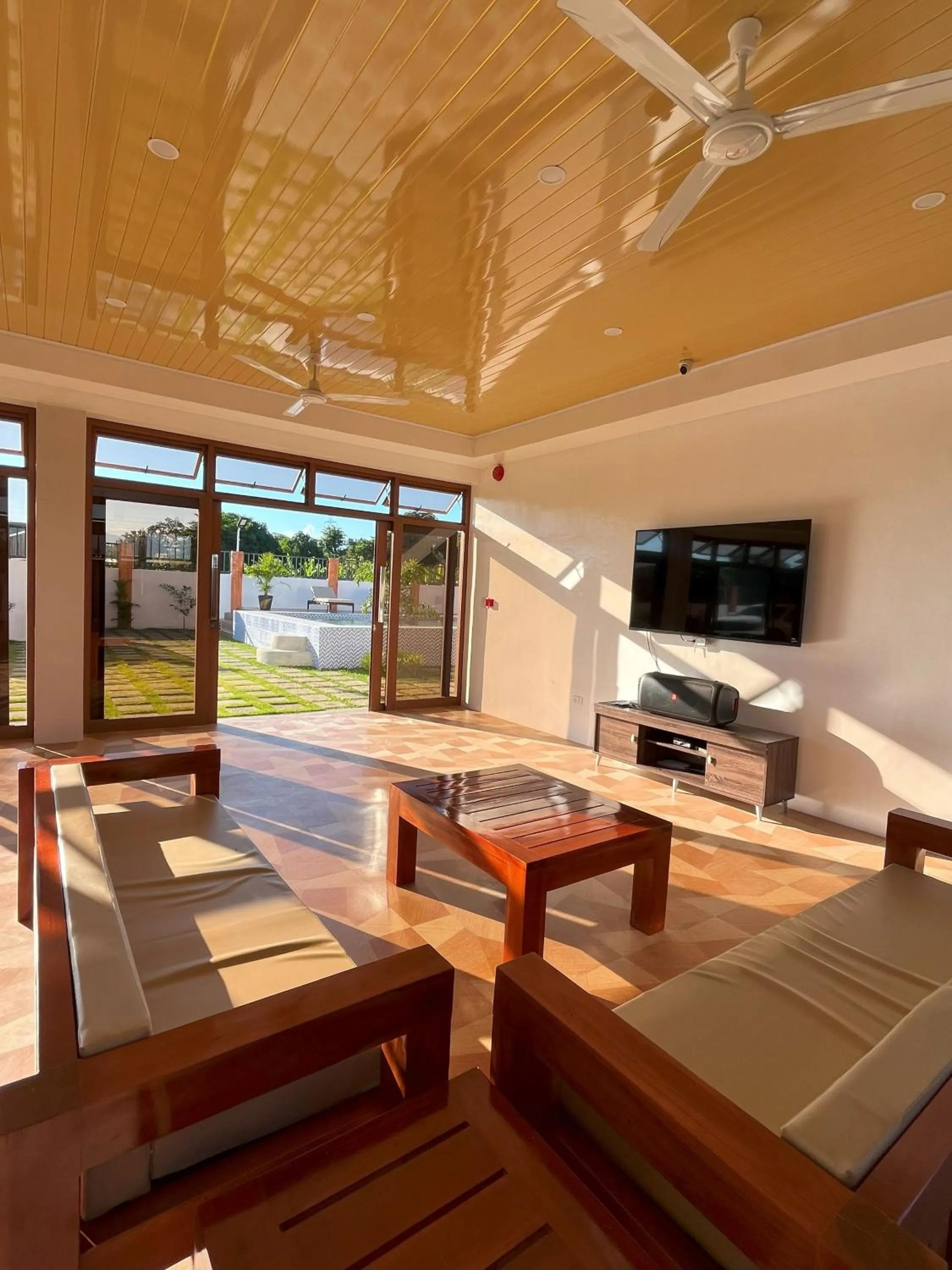 Villa Mercedes Private Resort