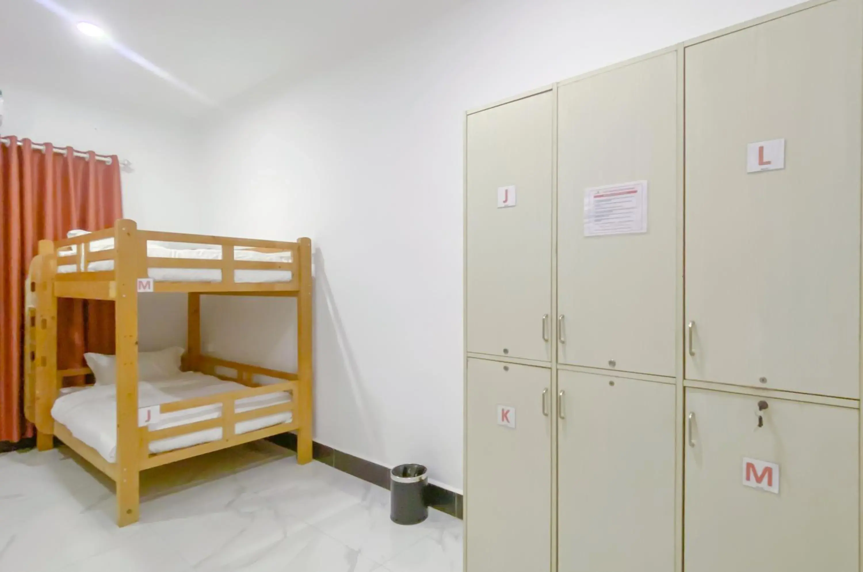 bunk bed, Bed in Easy Backpackers Paradise bunk bed, Bed in Easy Backpackers Paradise