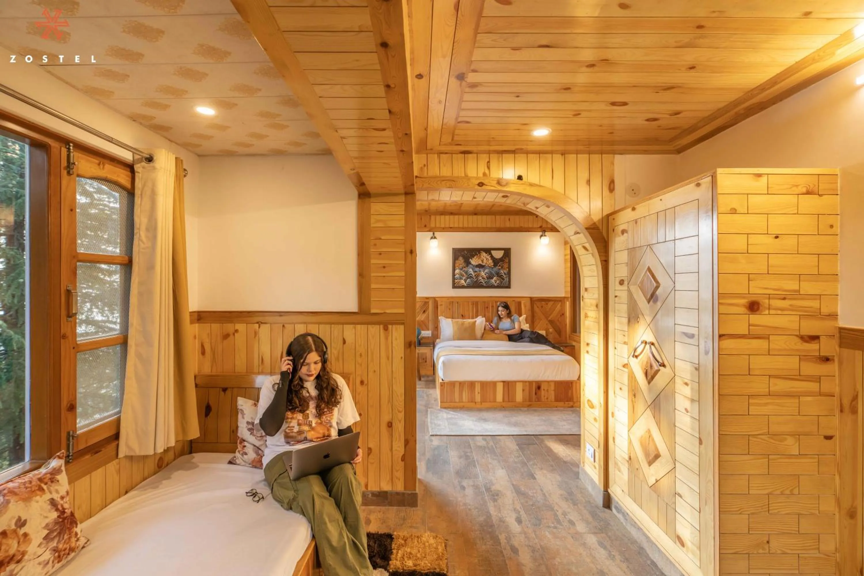 Bed in Zostel Kotgarh, Narkanda