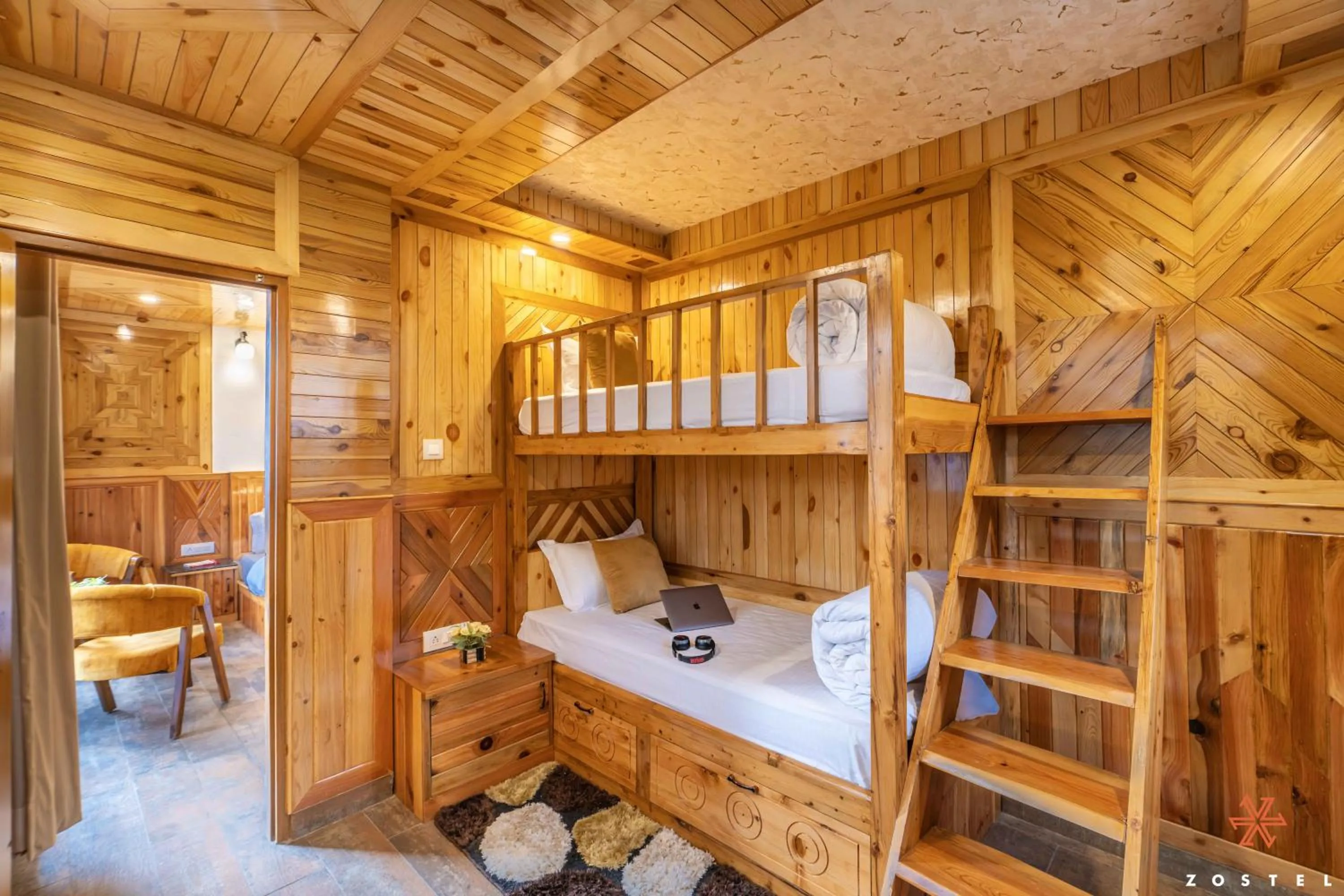 Bed in Zostel Kotgarh, Narkanda