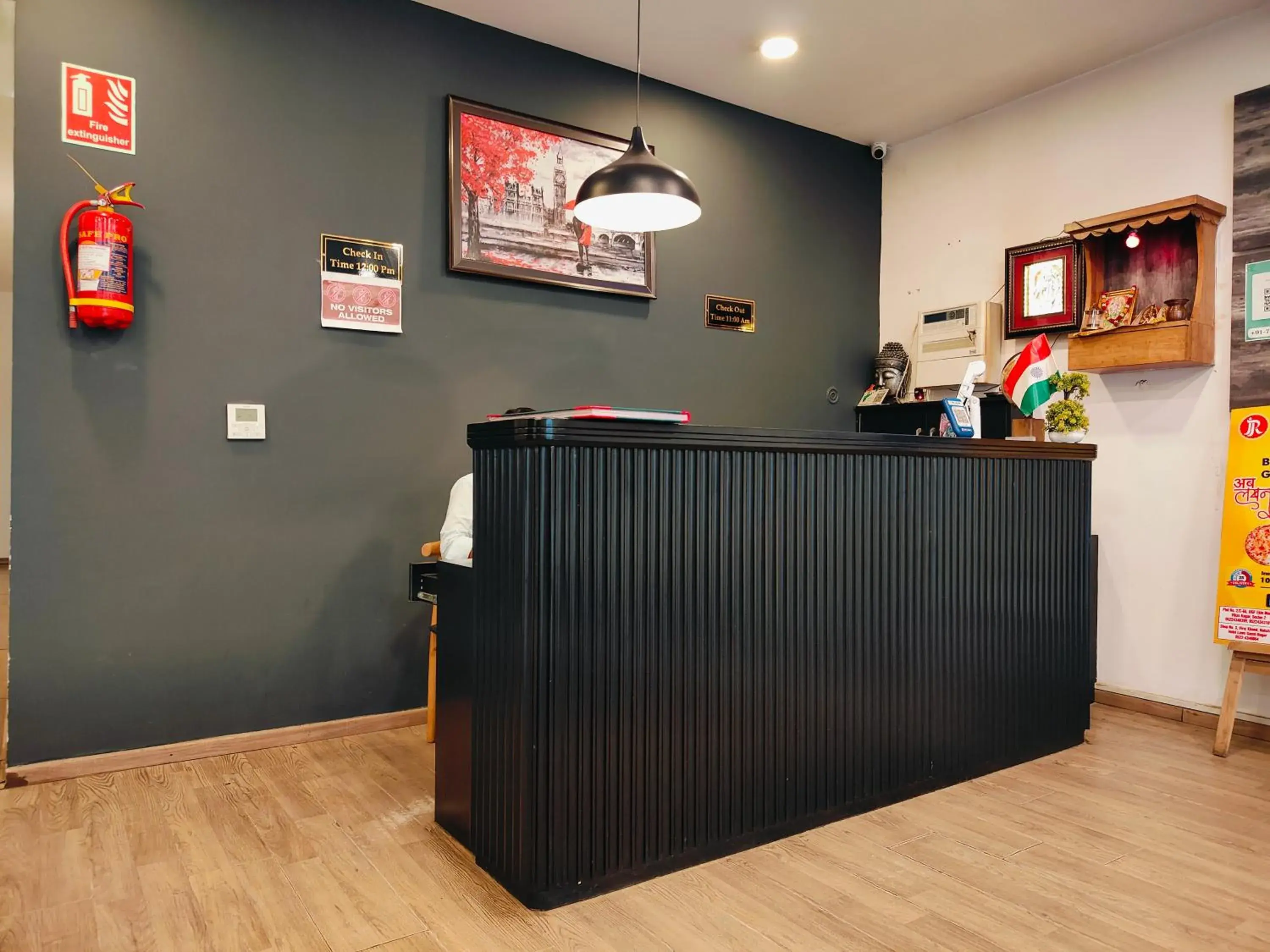 Lobby or reception in Hotel La Maison Lobby or reception in Hotel La Maison