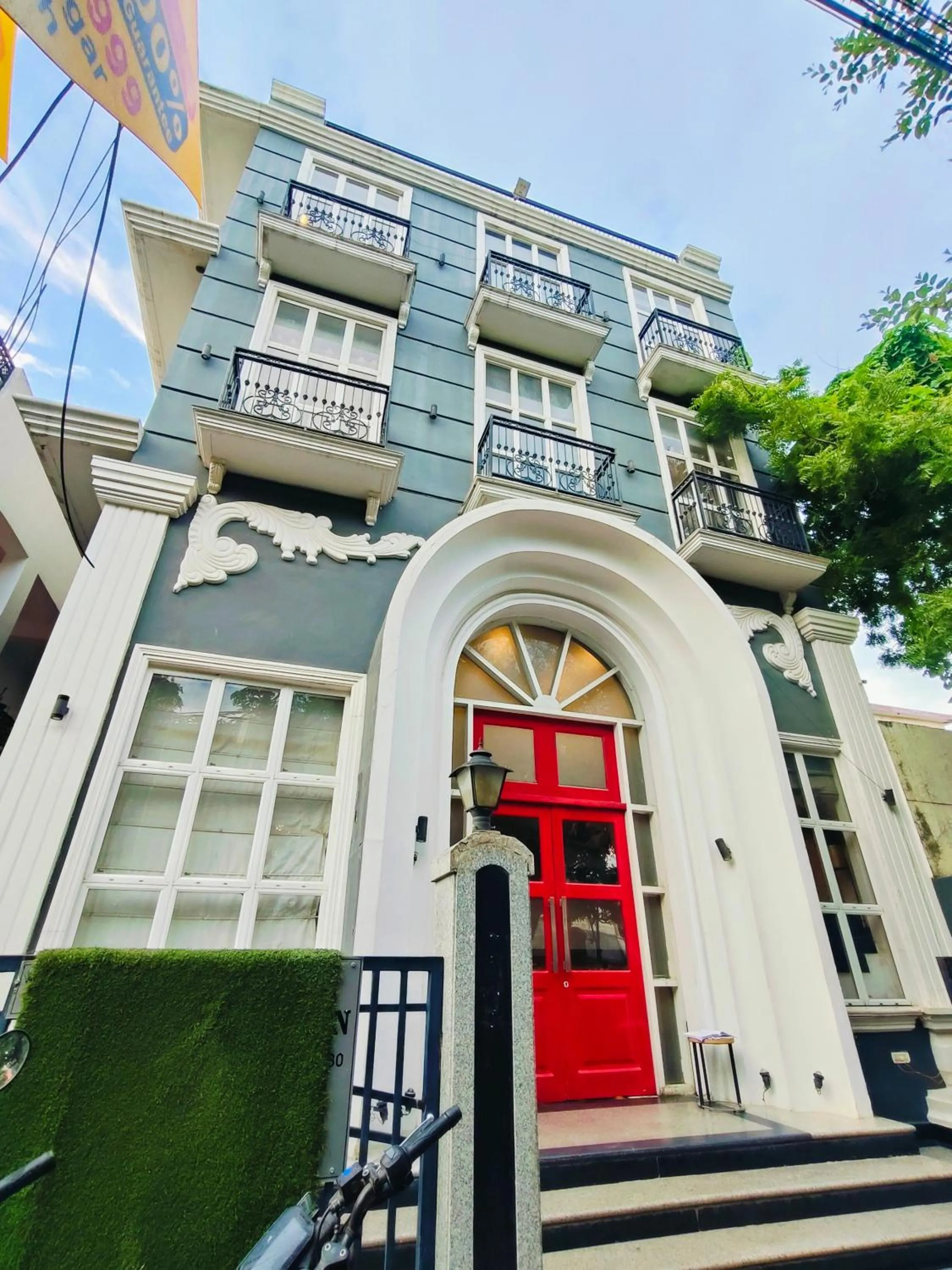 Property building in Hotel La Maison