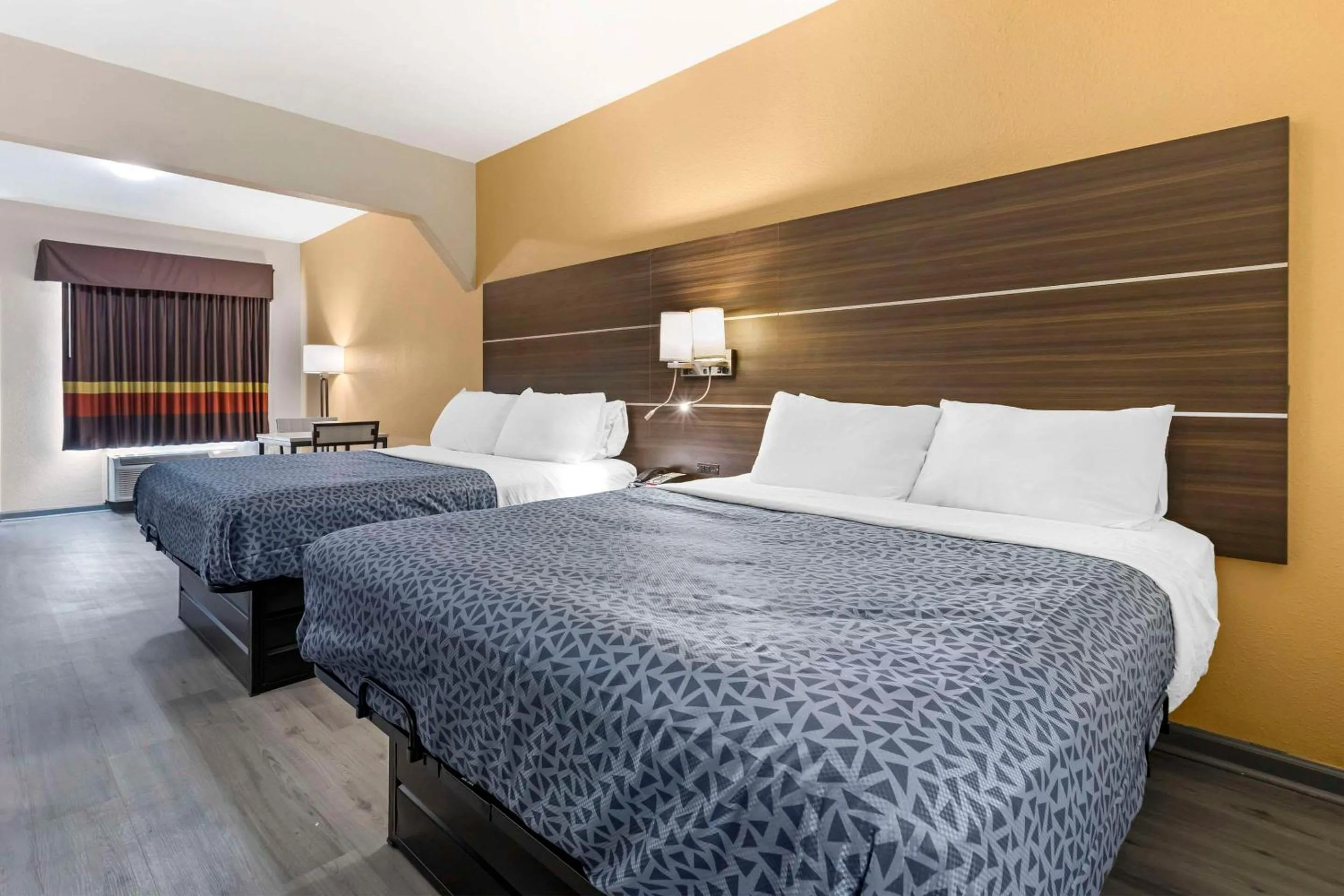 Bedroom, Bed in Suburban Studios Orangeburg