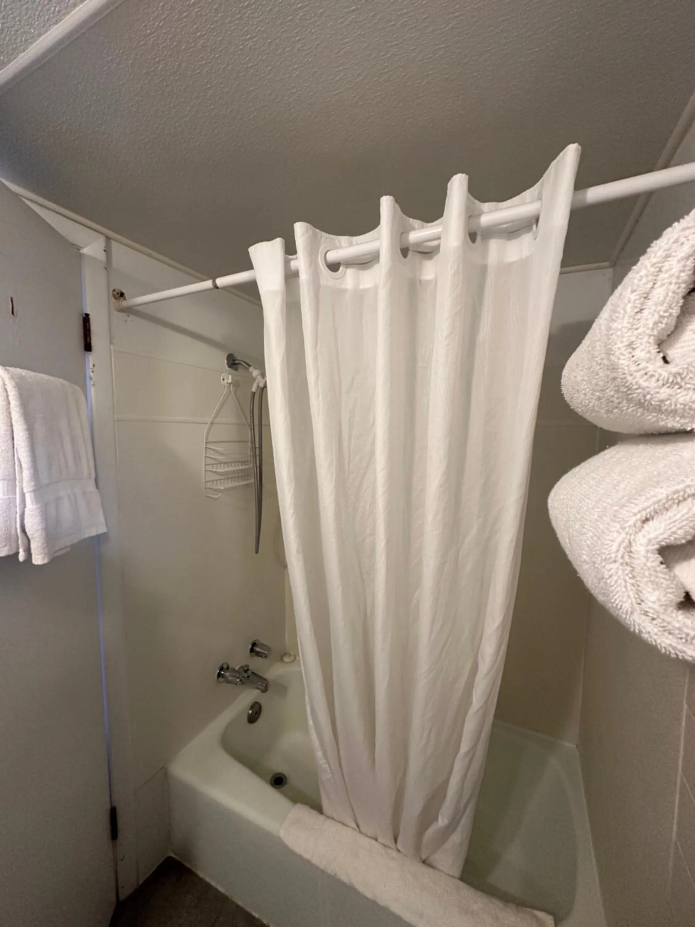 Bathroom in Grand Central Motel