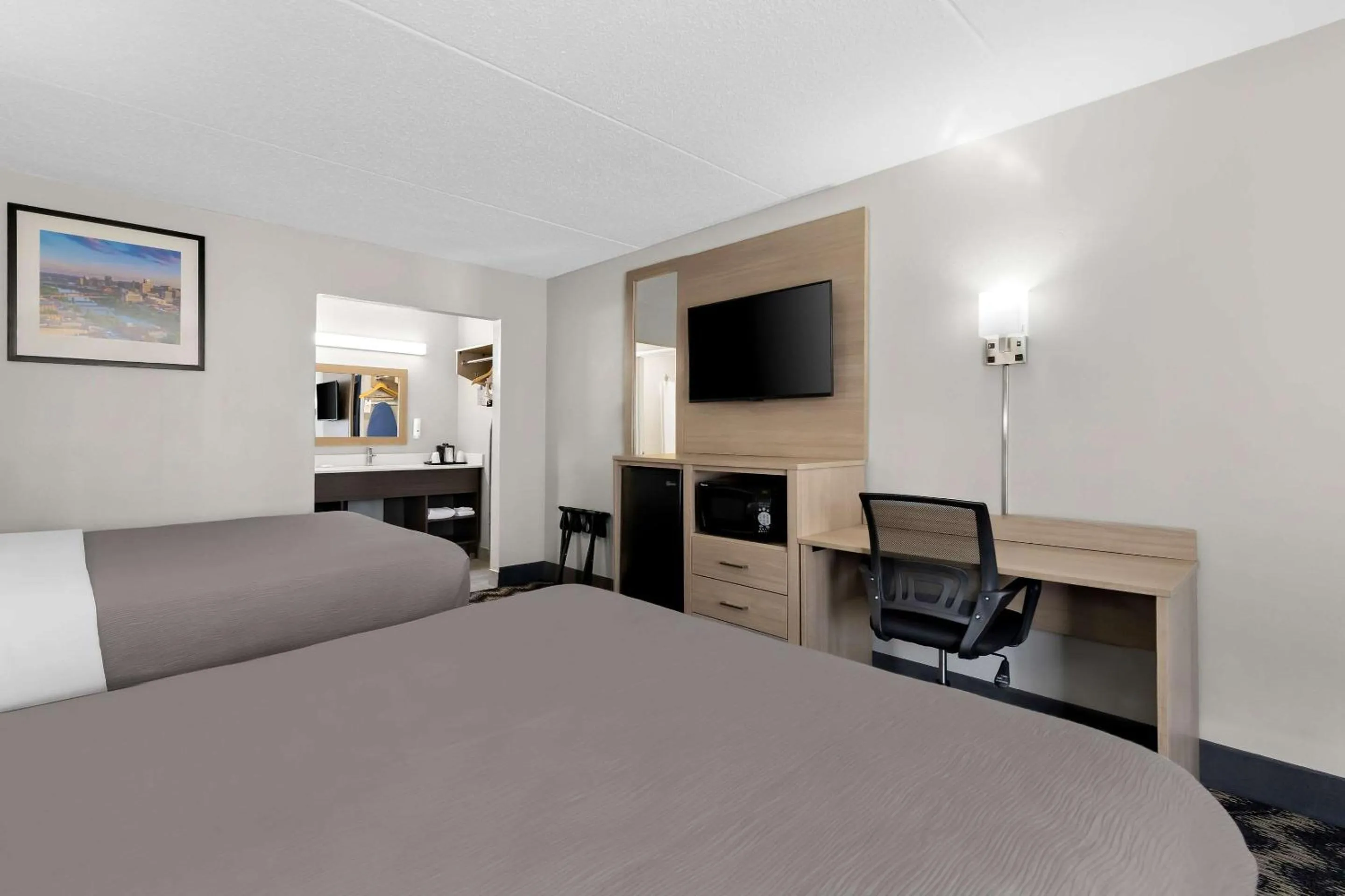 Bedroom, Bed in Quality Inn Nashville - Opryland Area