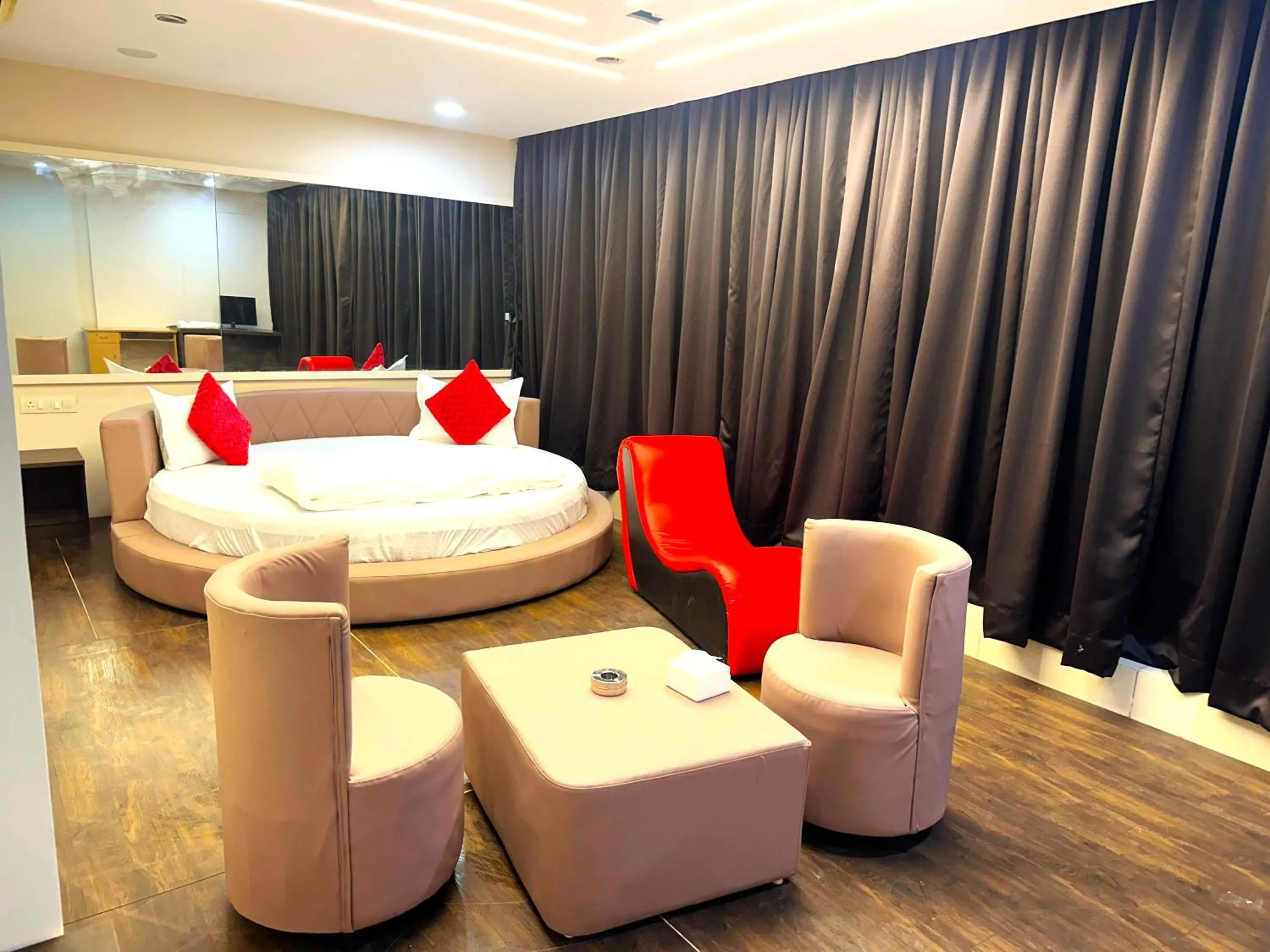 Bed in Aundh Elite Stay