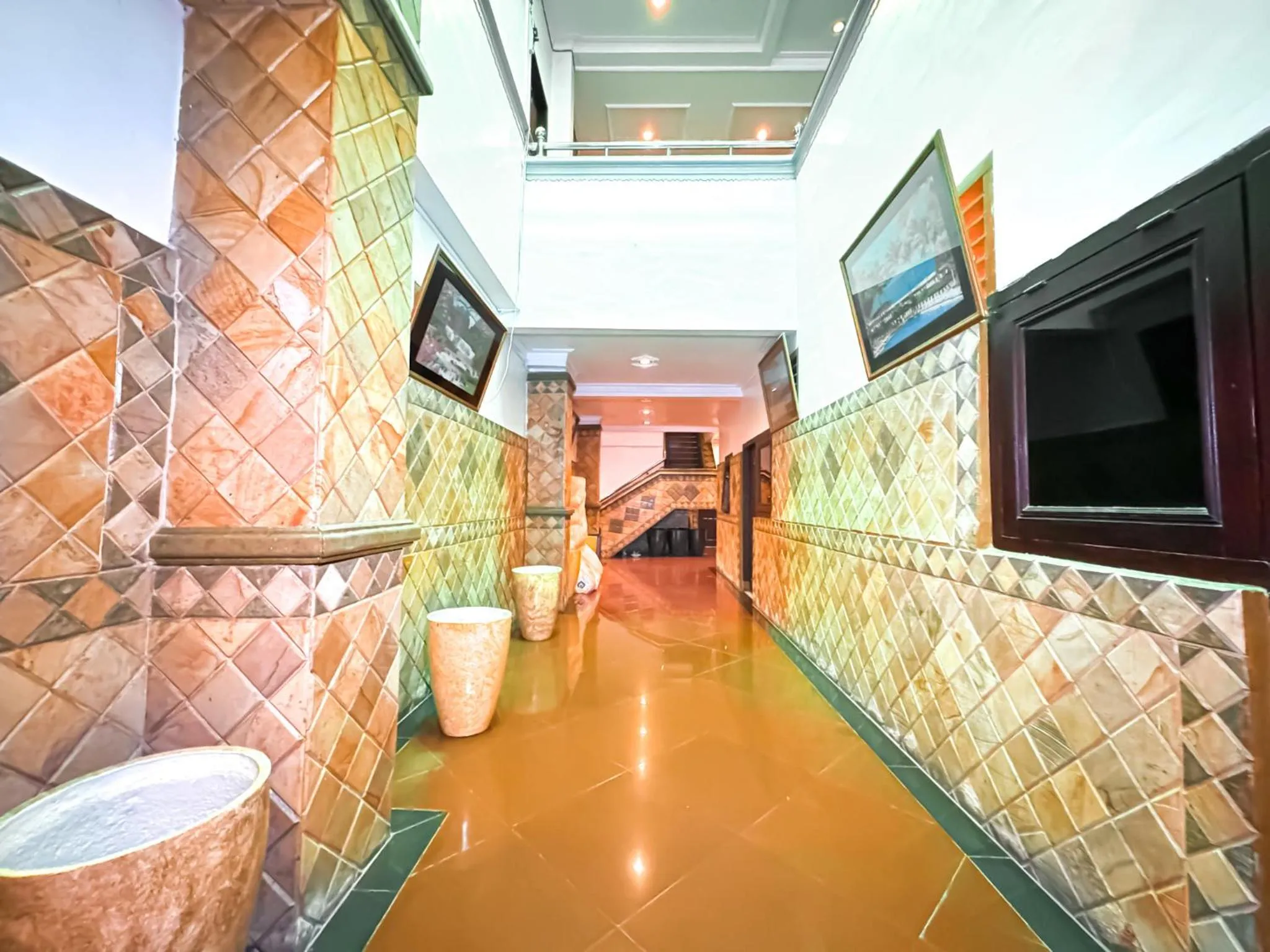 Inner courtyard view in Hotel Grand Bandara