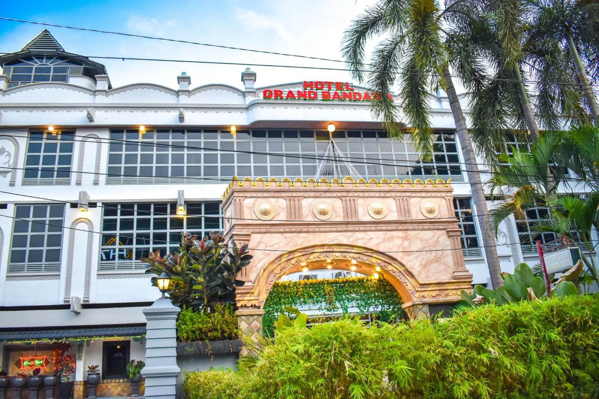 Property building in Hotel Grand Bandara