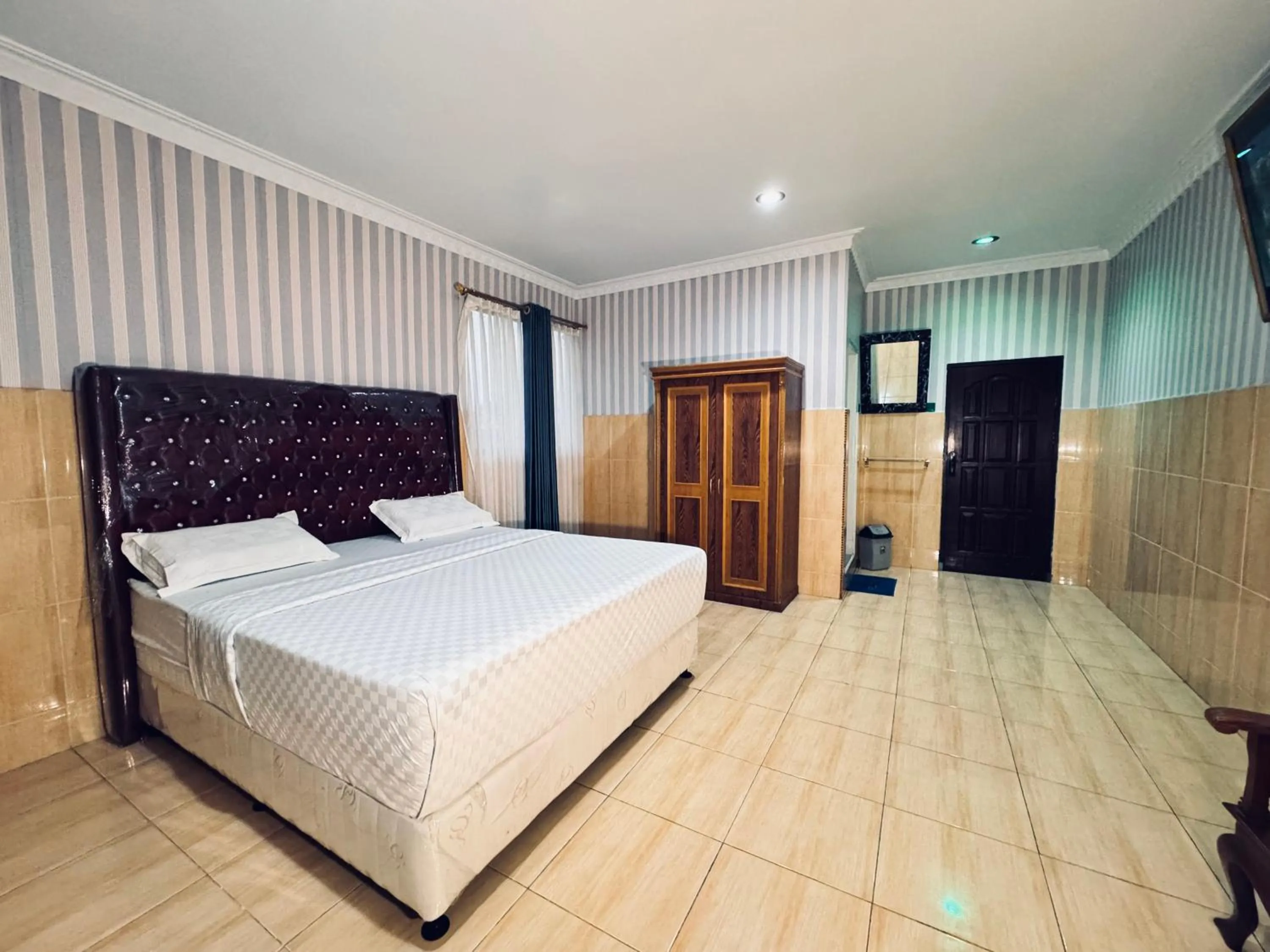 Bedroom, Bed in Hotel Grand Bandara