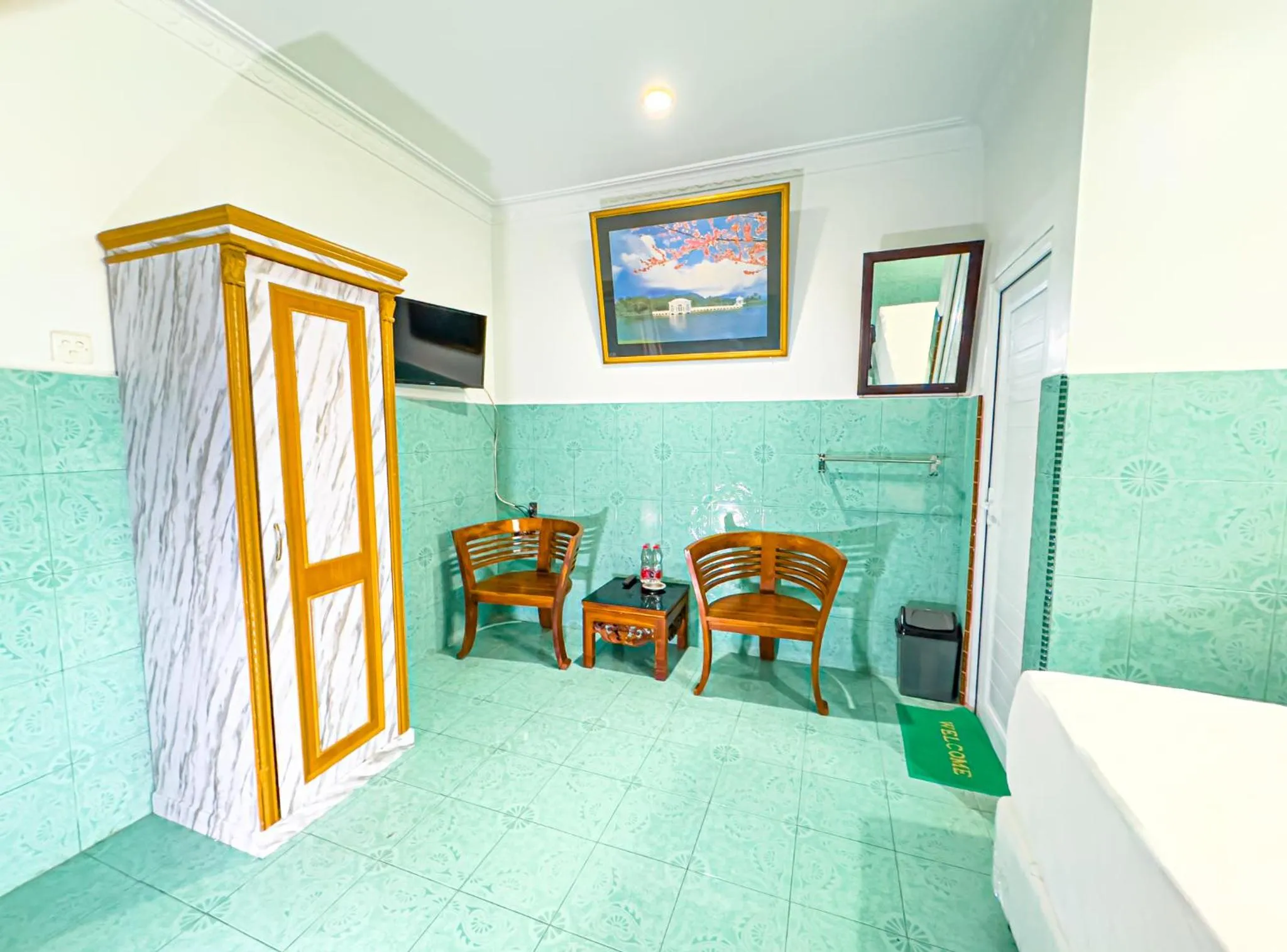 TV and multimedia in Hotel Grand Bandara