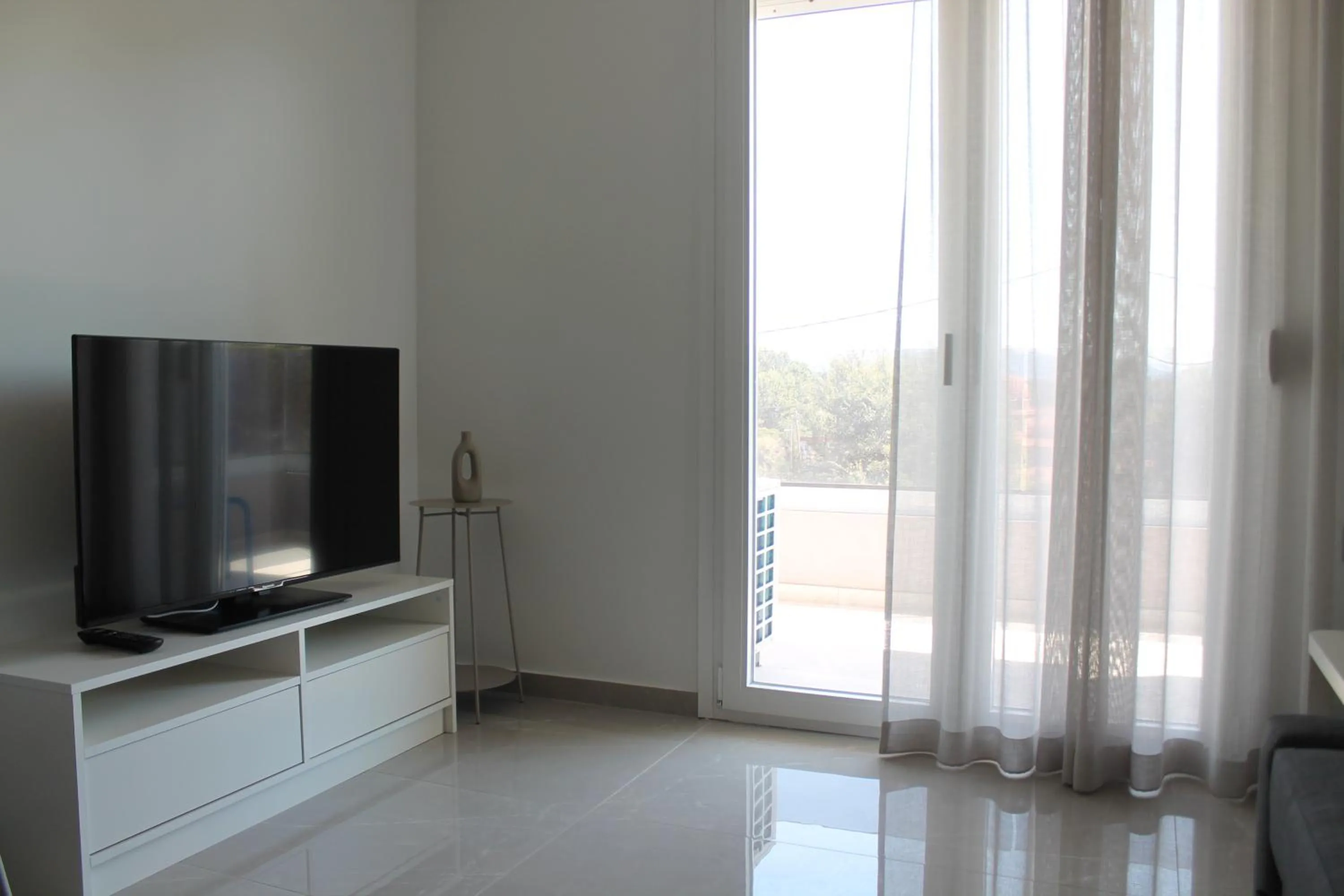 TV and multimedia in AK Apartments Ioa