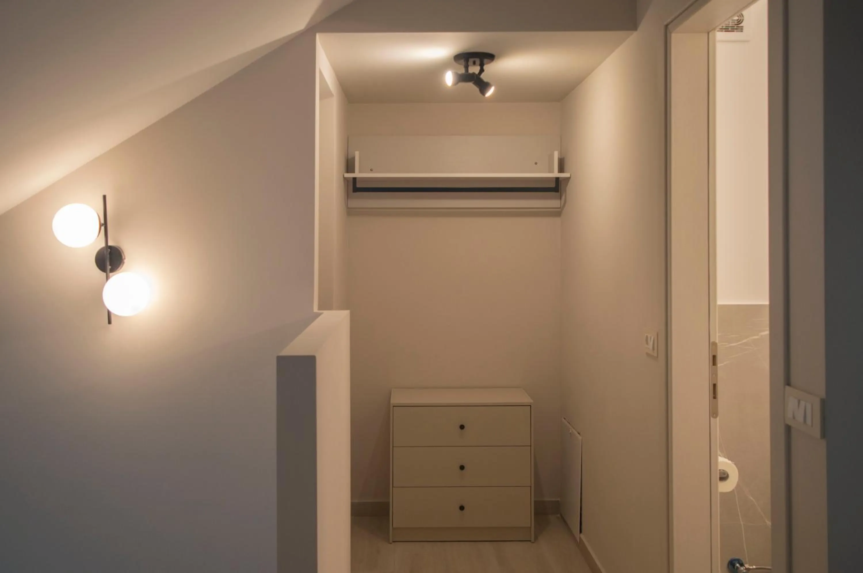 wardrobe in AK Apartments Ioa